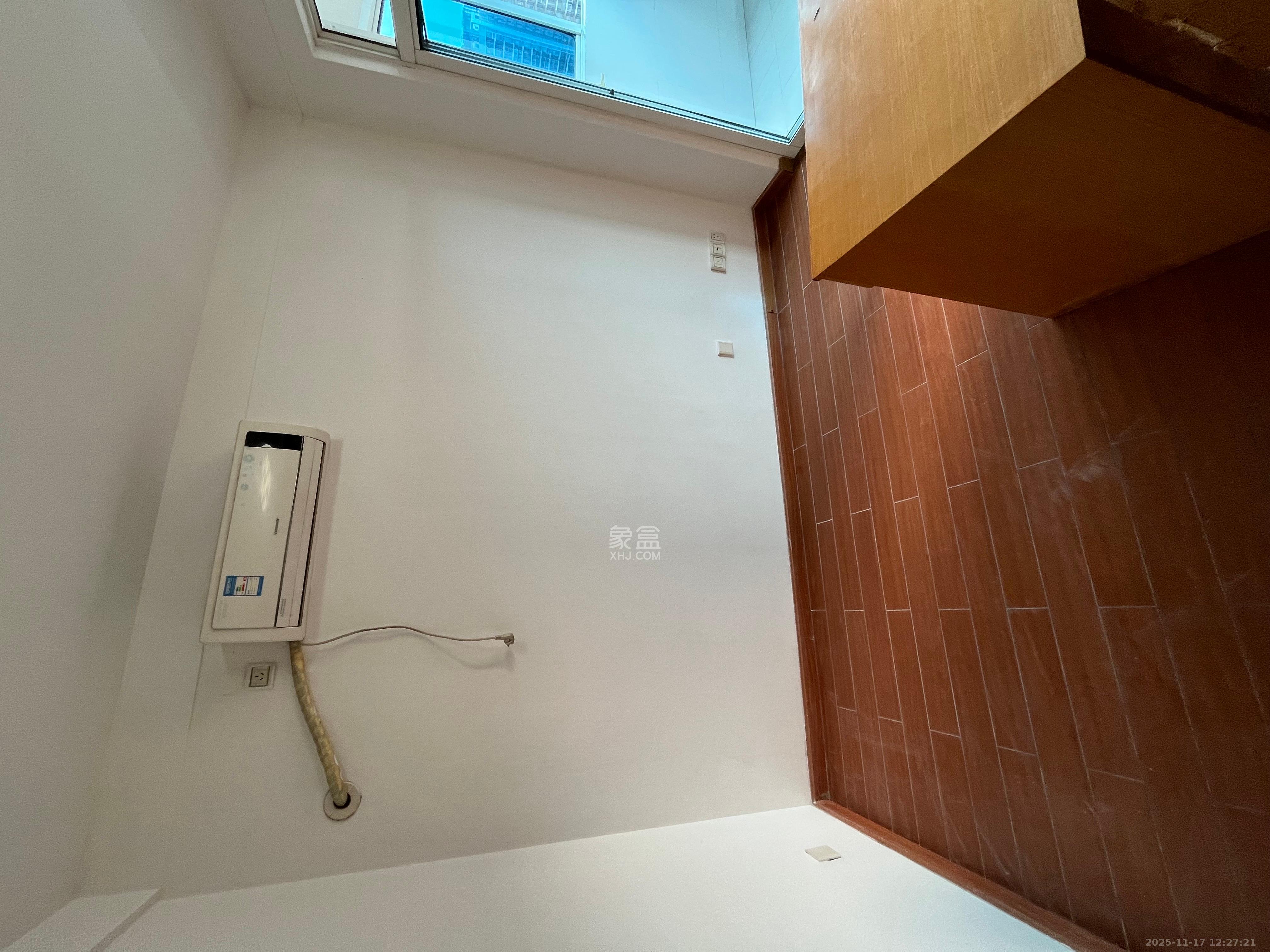 华海3C(天心电子世界) 3室1厅2卫 3200.0元/月 华海3C(天心电子世界) 3室1厅2卫 3200.0元/月室内图