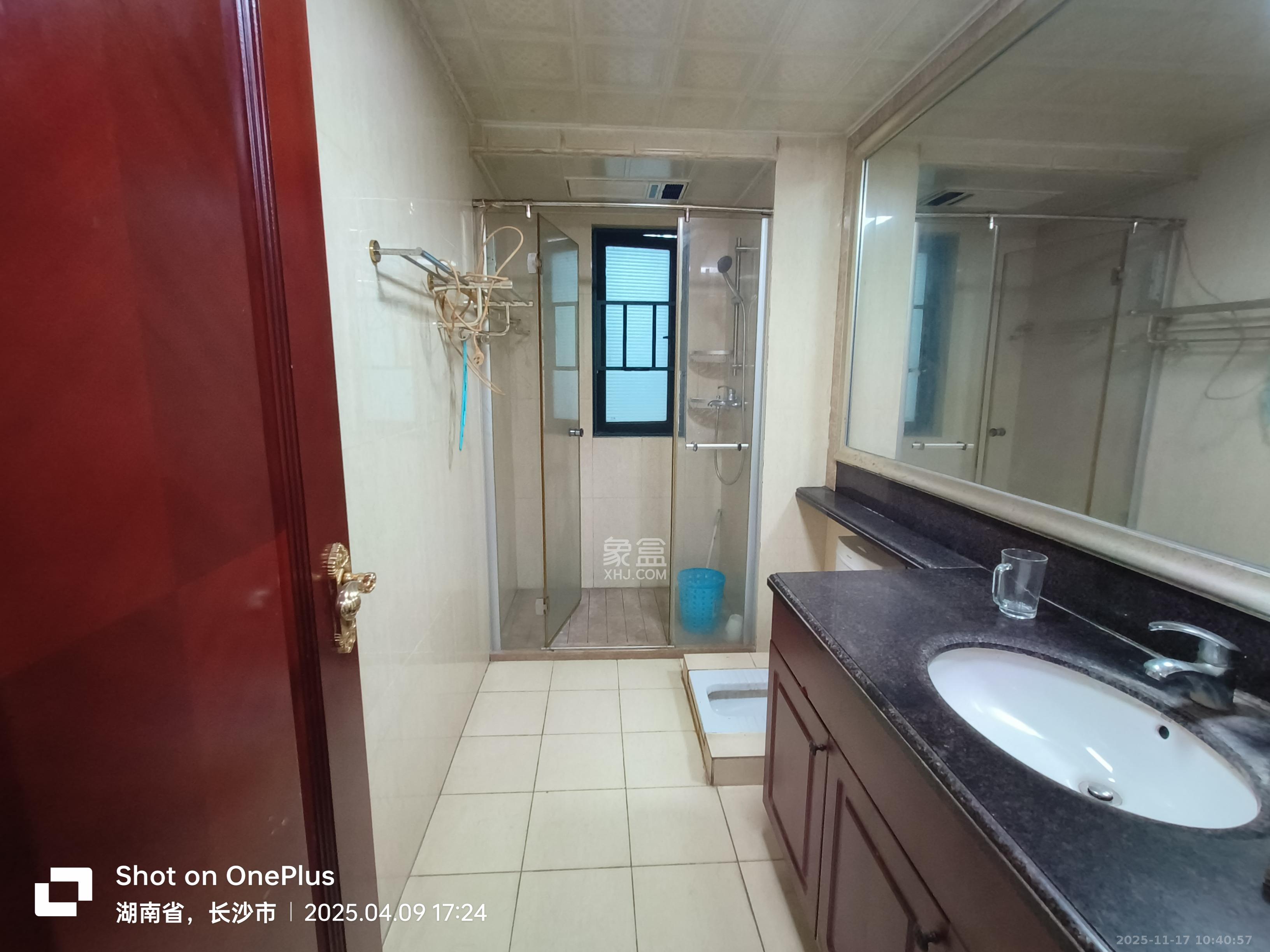 恒大翡翠华庭  4室2厅2卫    3400.0元/月室内图