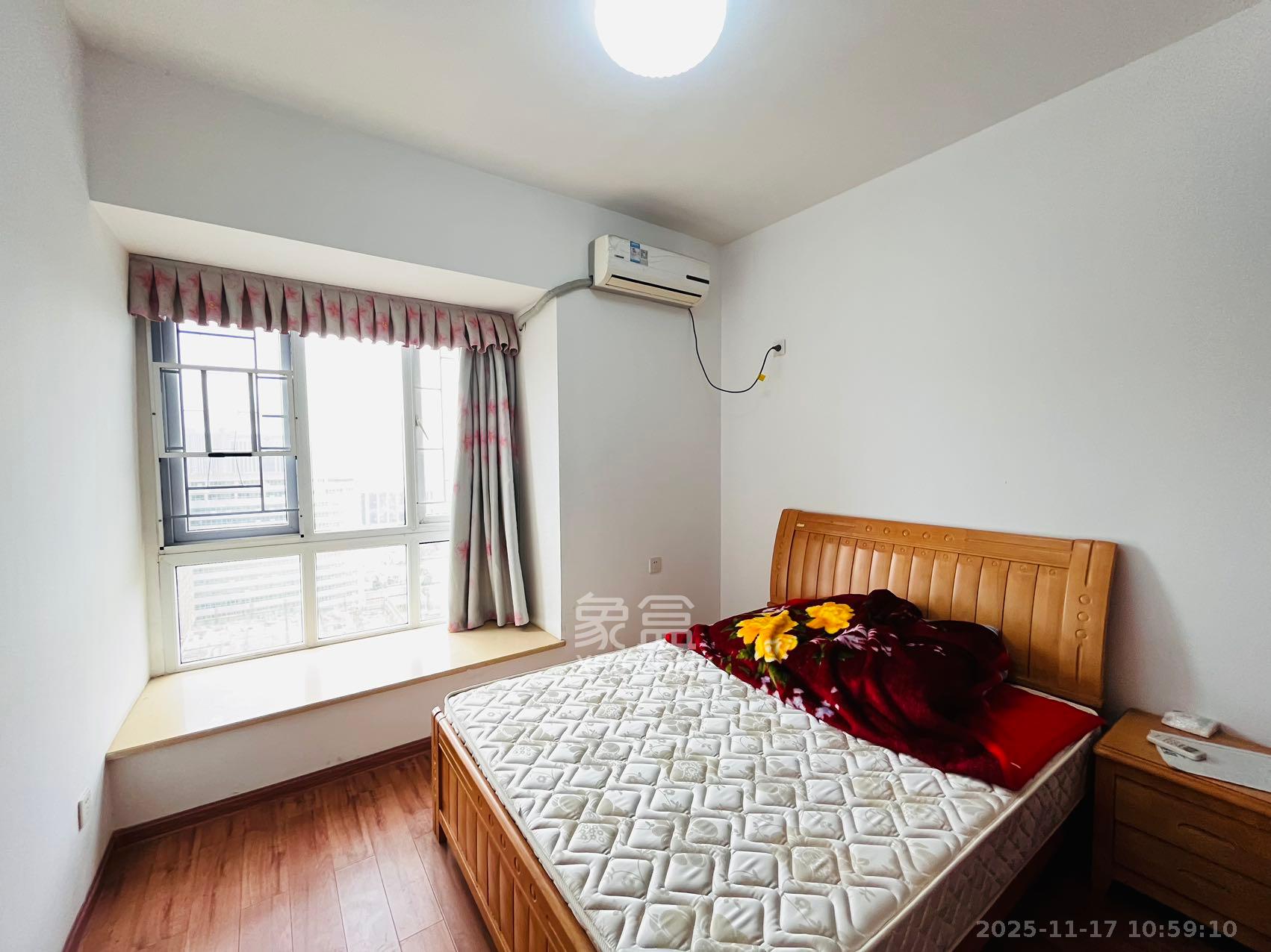 泊爱蓝湾 3室2厅1卫 2700.0元/月 泊爱蓝湾 3室2厅1卫 2700.0元/月室内图