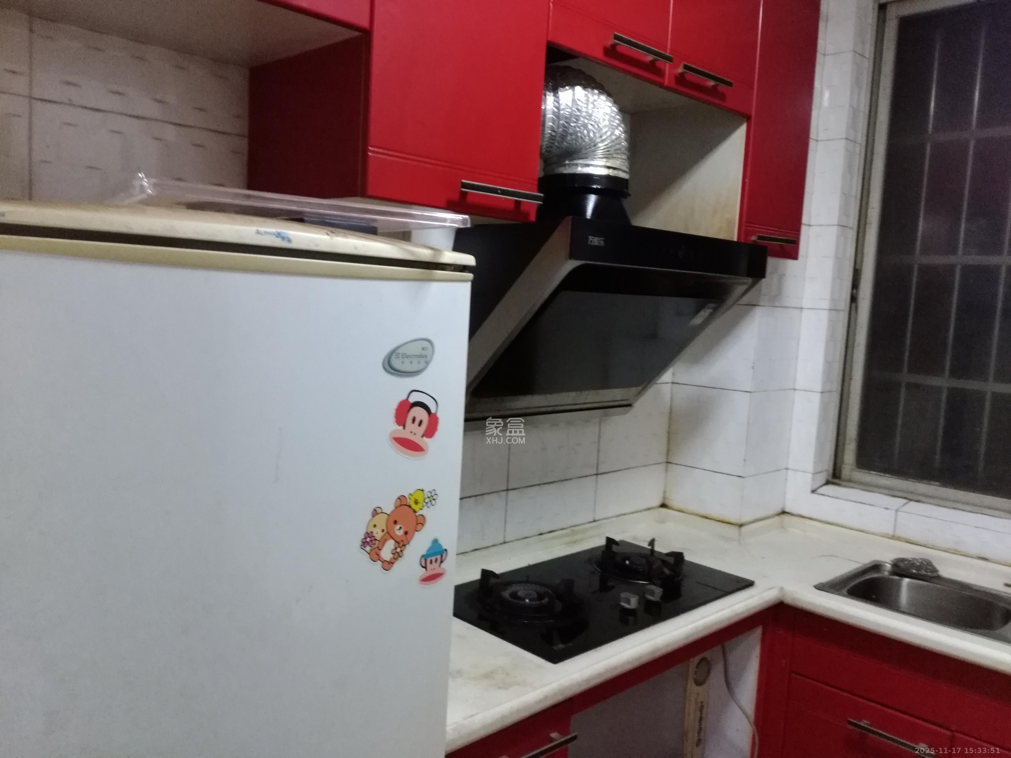 新星小区  2室2厅1卫    1300.0元/月