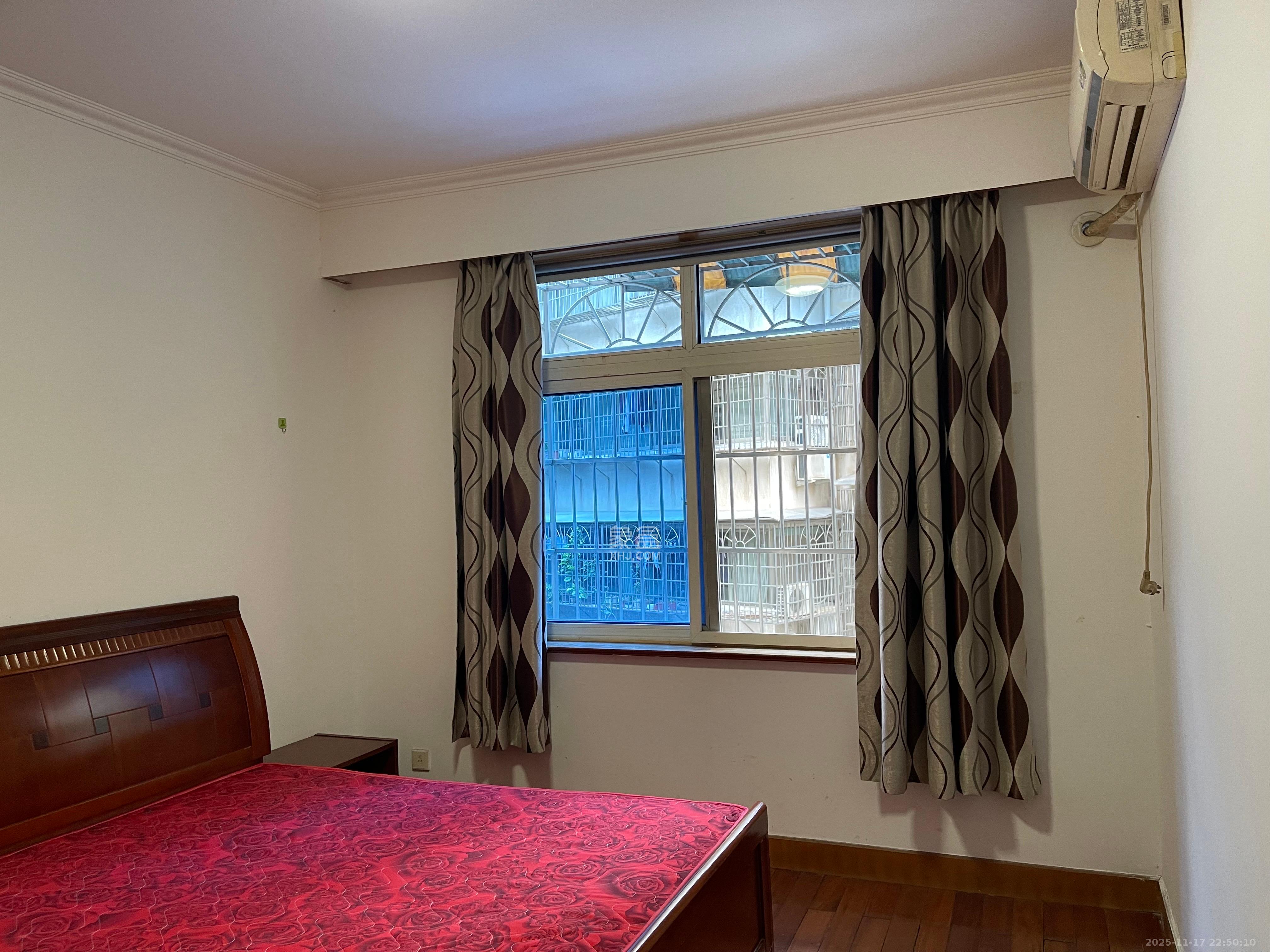 平和堂生活小区  3室1厅1卫    2300.0元/月室内图