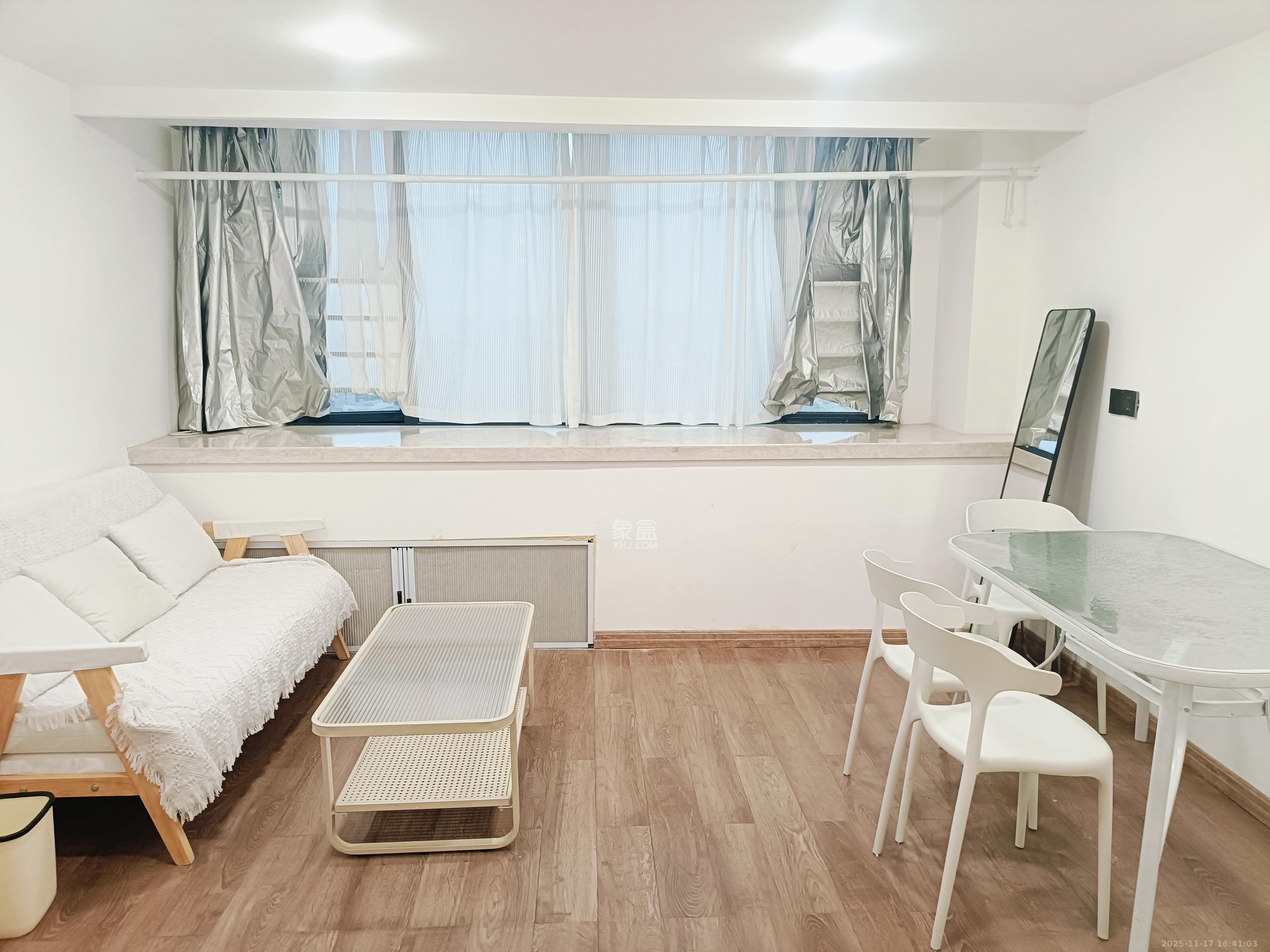 观园国际公寓 1室1厅1卫 1800.0元/月 观园国际公寓 1室1厅1卫 1800.0元/月室内图