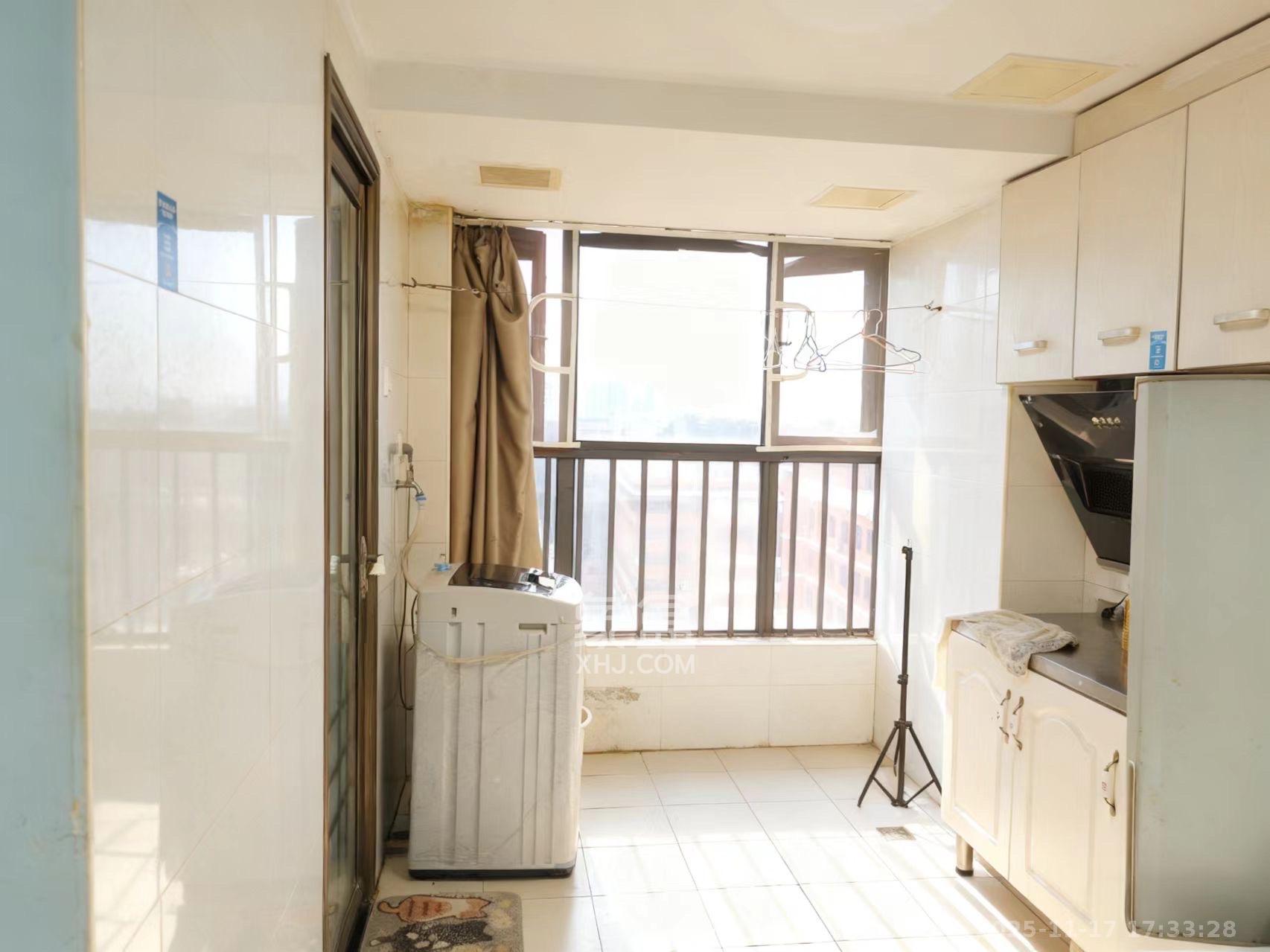 罗马国际公寓 1室1厅1卫 1100.0元/月 罗马国际公寓 1室1厅1卫 1100.0元/月室内图