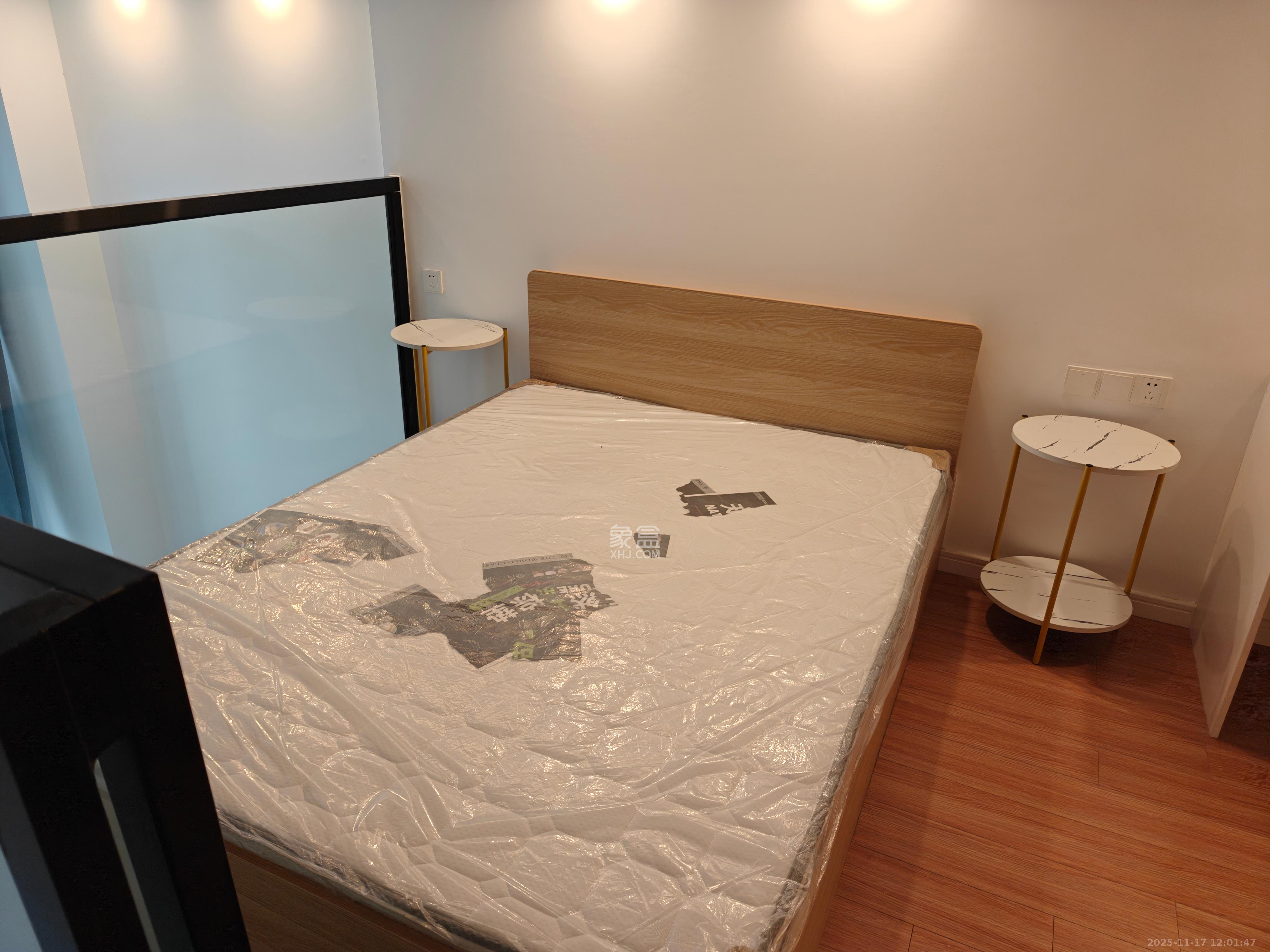 卓越江岸  2室1厅1卫    1900.0元/月室内图