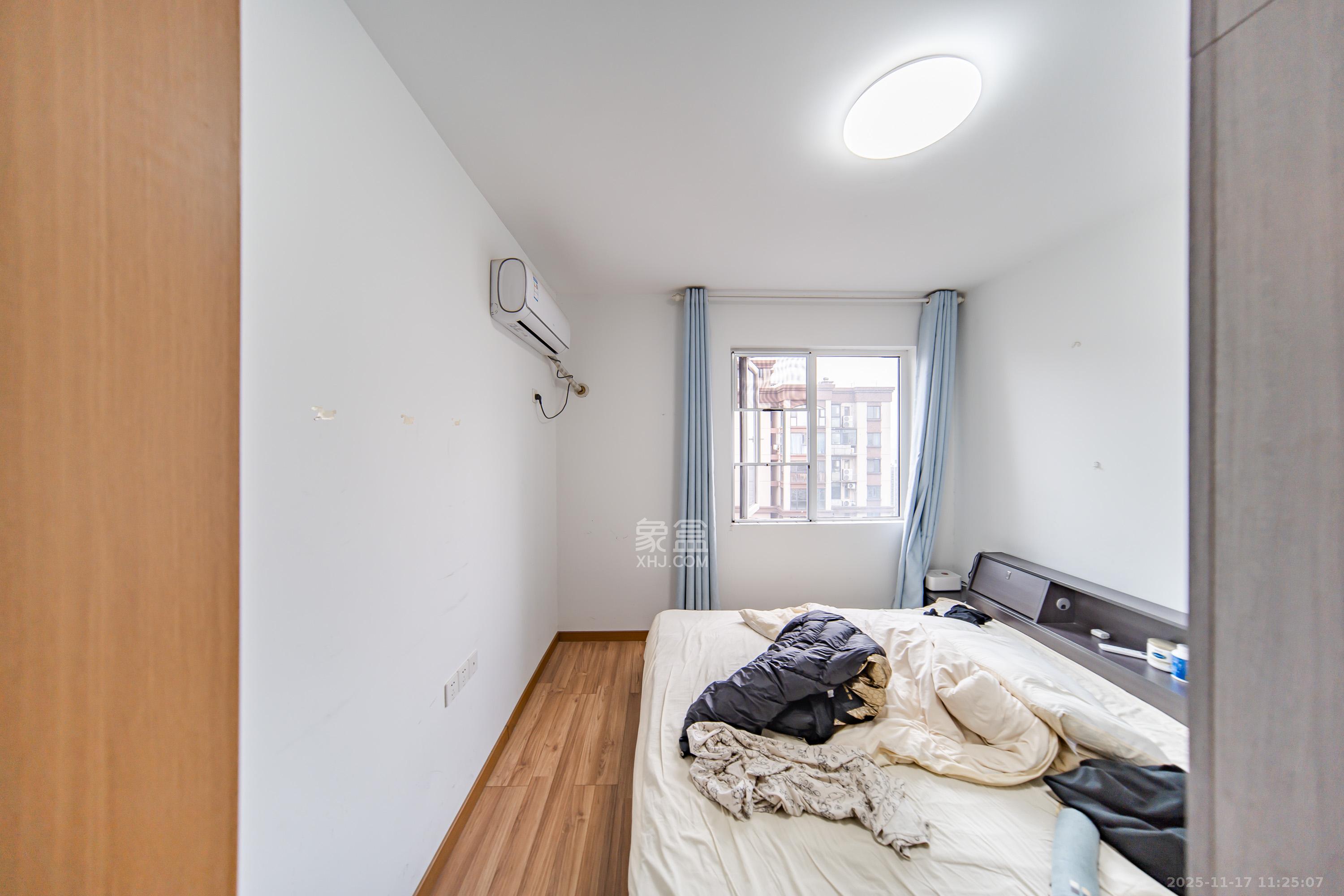 鑫利家园 2室2厅1卫 55.0万 鑫利家园 2室2厅1卫 55.0万卧室