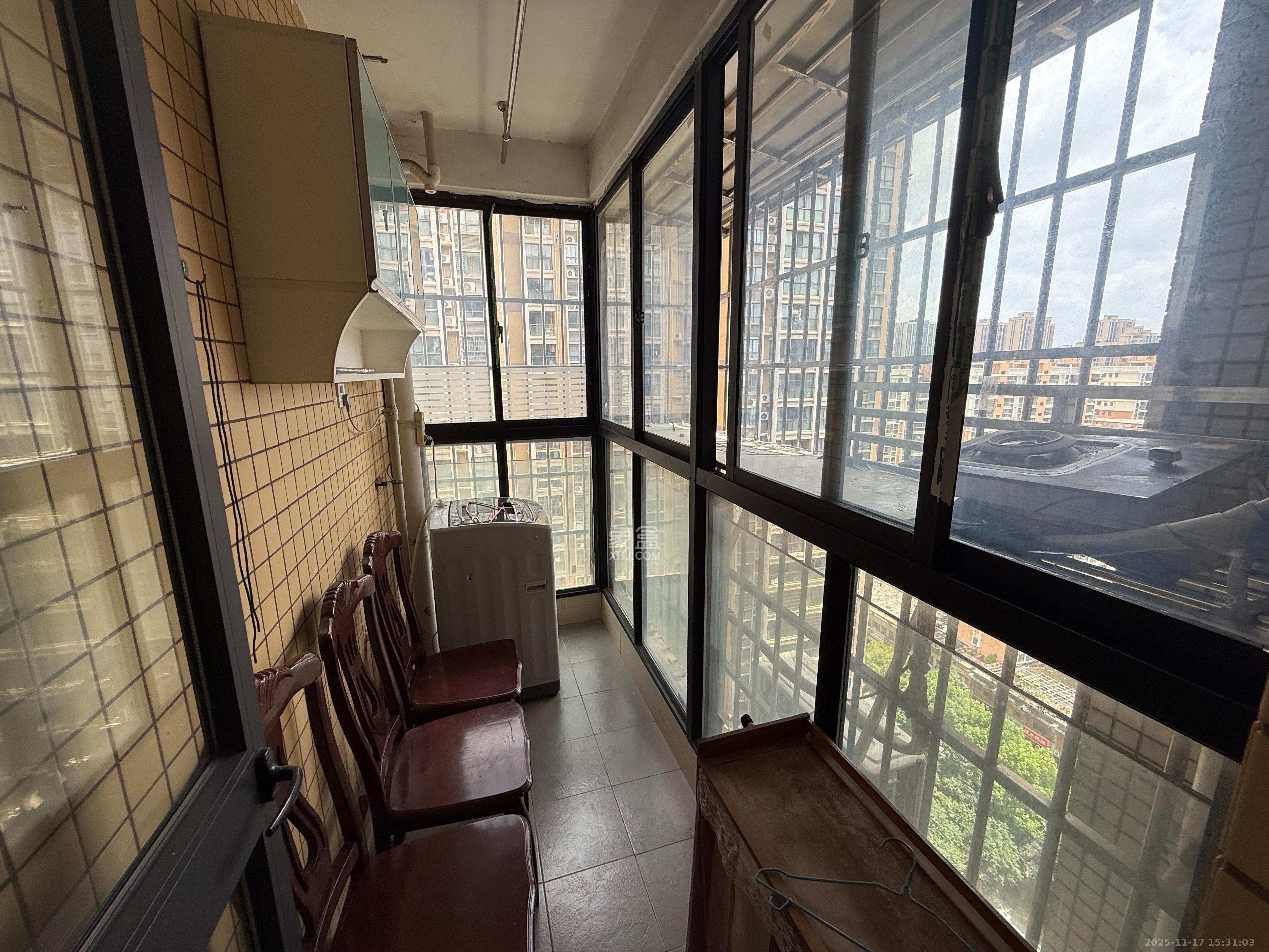 锦湘国际星城三期(锦绣苑) 1室1厅1卫 1600.0元/月 锦湘国际星城三期(锦绣苑) 1室1厅1卫 1600.0元/月室内图