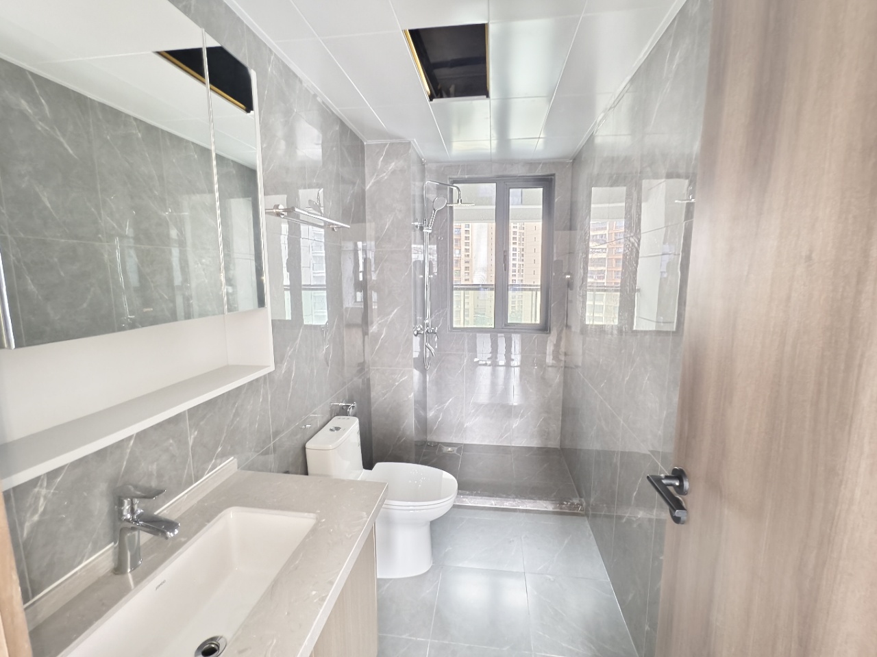 元垄望品 3室2厅2卫 4000.0元/月 元垄望品 3室2厅2卫 4000.0元/月室内图