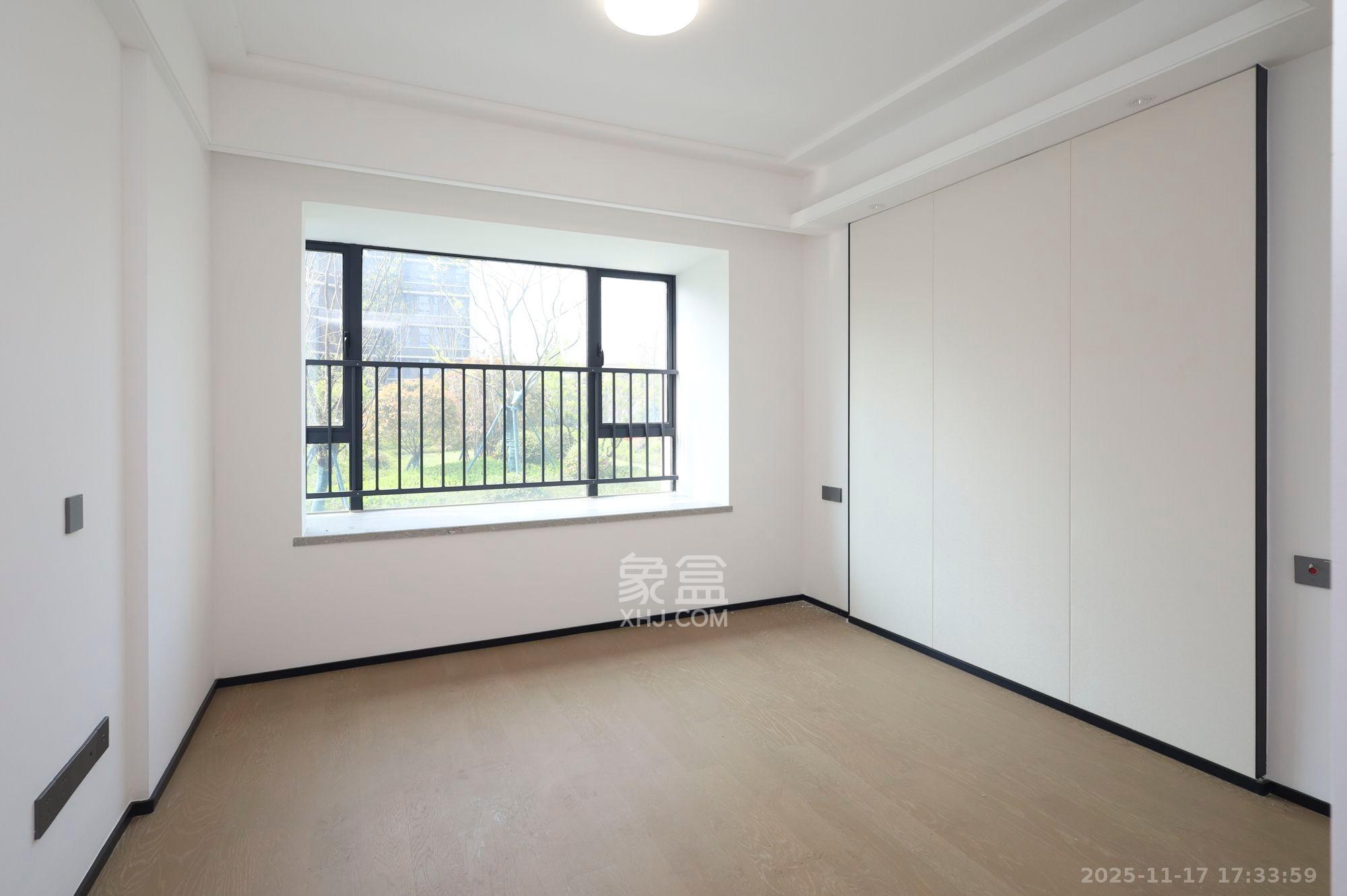 中欣楚天御府F区锦上  3室2厅2卫    2800.0元/月室内图