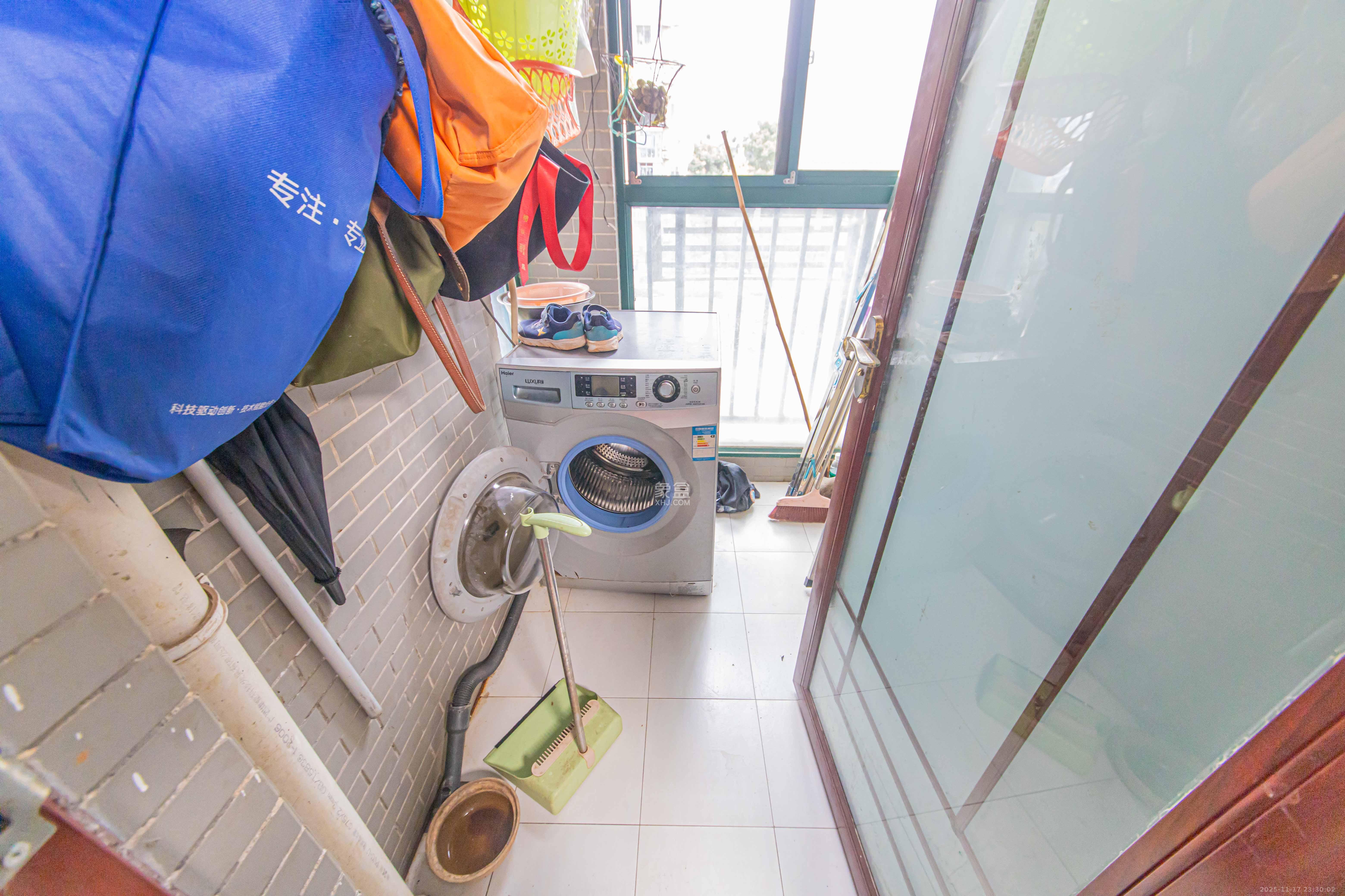 华天苑  3室2厅1卫    145.0万阳台