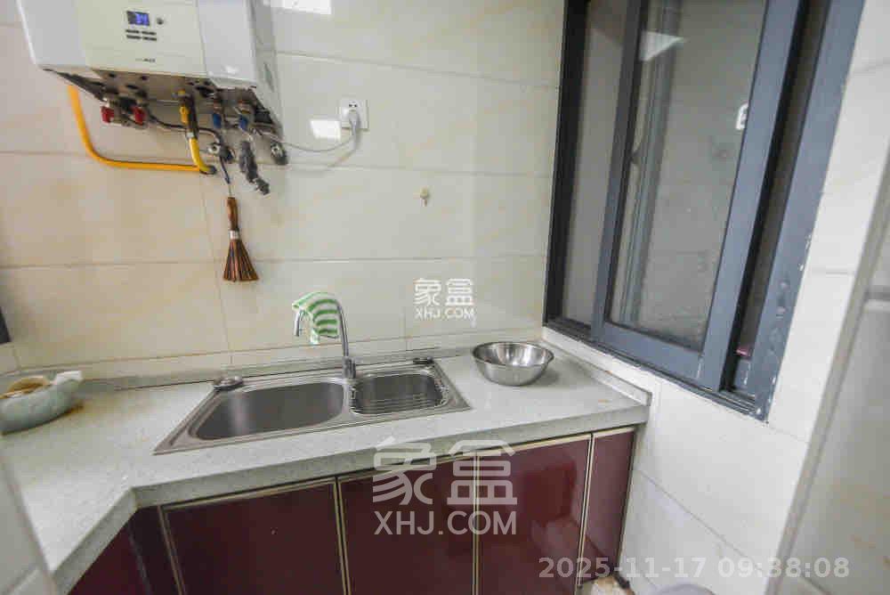 阳光锦城  2室2厅1卫    2600.0元/月室内图