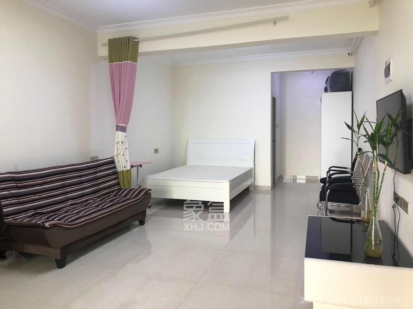 山水湾  1室1厅1卫    1300.0元/月