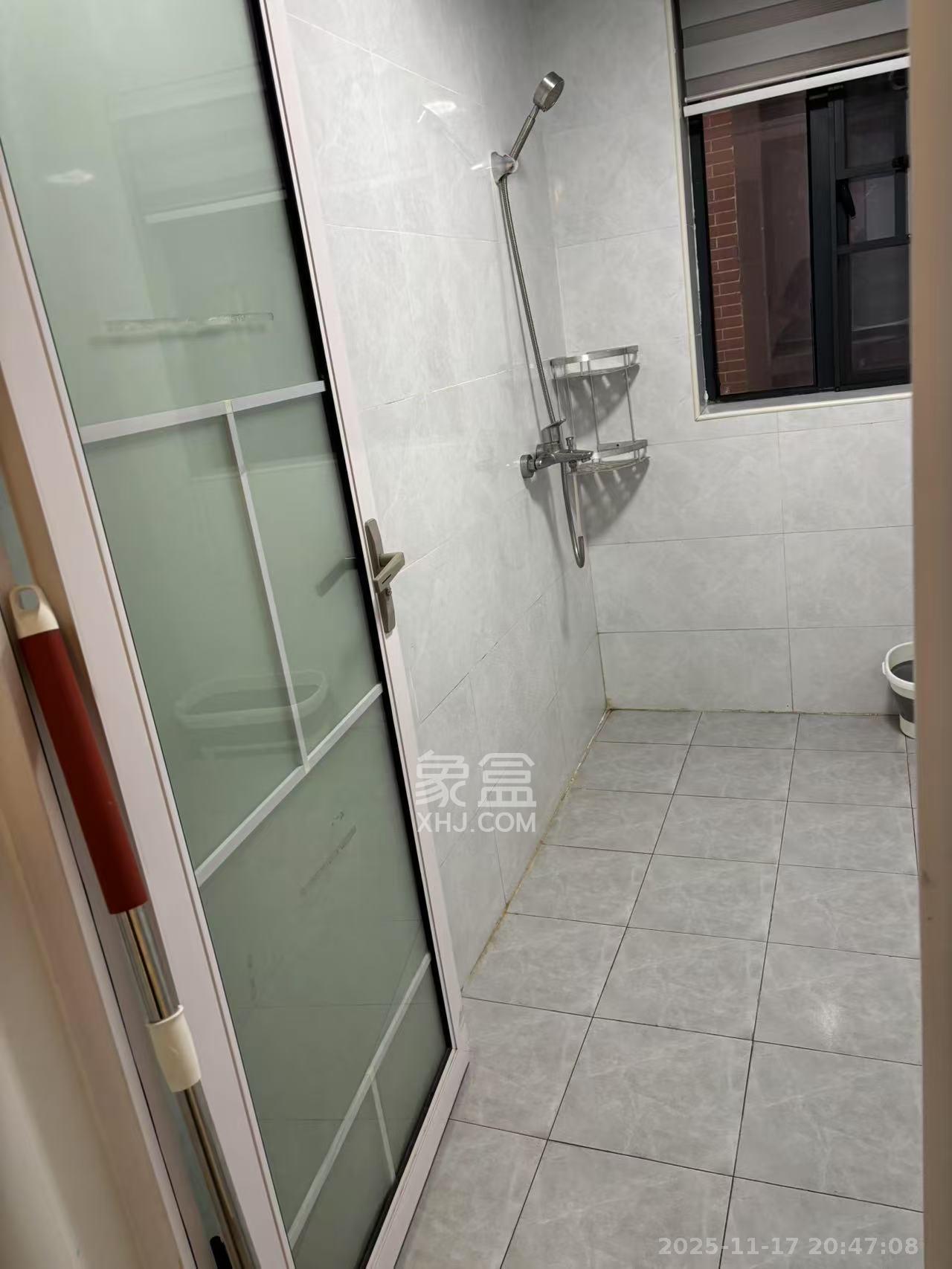 沃家苑 1室0厅0卫 2500.0元/月 沃家苑 1室0厅0卫 2500.0元/月室内图