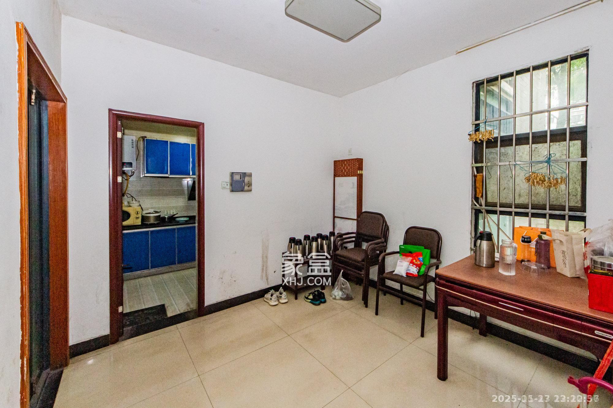 湘江世纪城临江苑  3室2厅2卫    2600.0元/月室内图