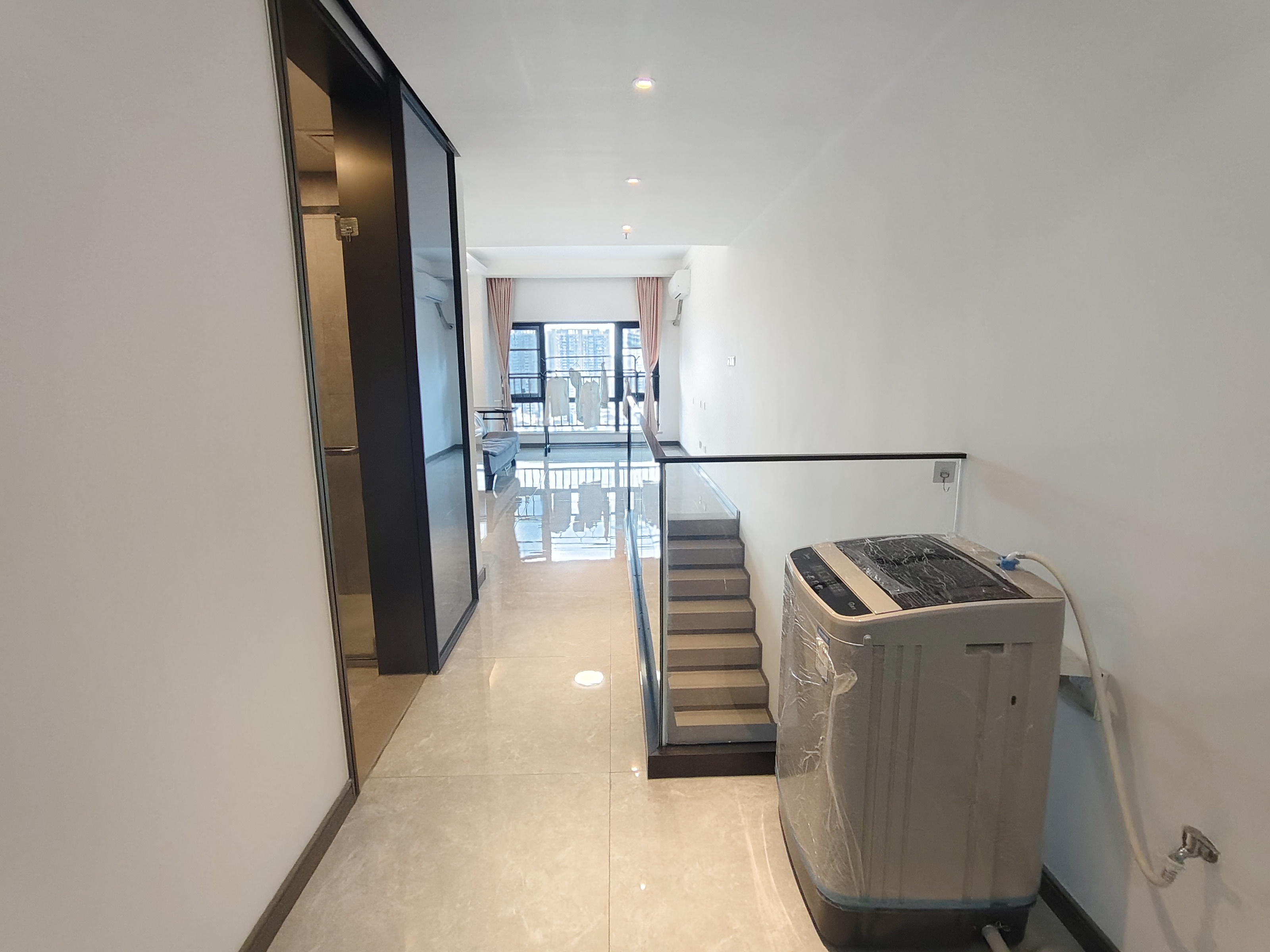 龙湖光年  1室1厅1卫    2100.0元/月室内图