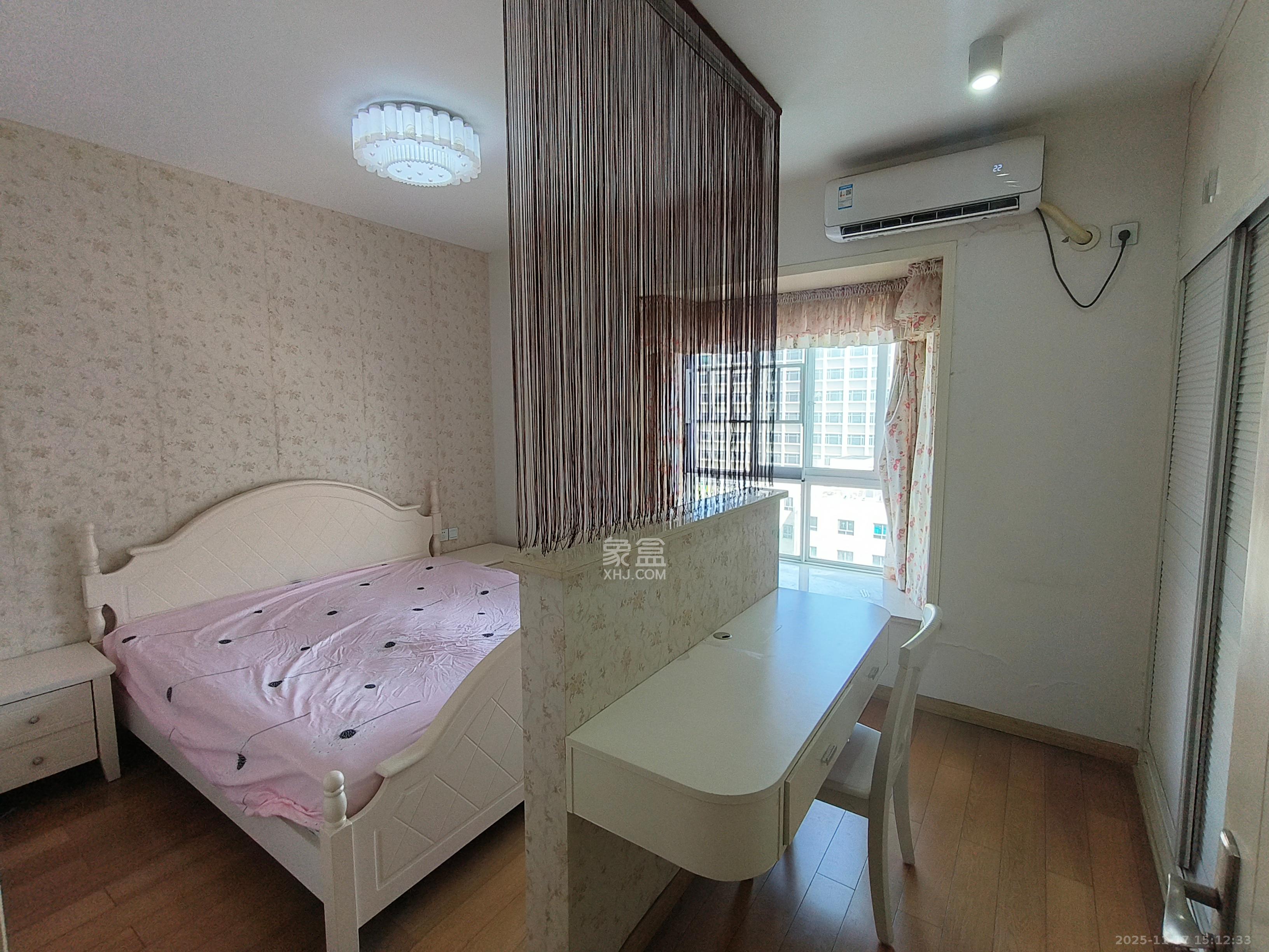 新芙蓉之都  2室2厅1卫    2200.0元/月室内图