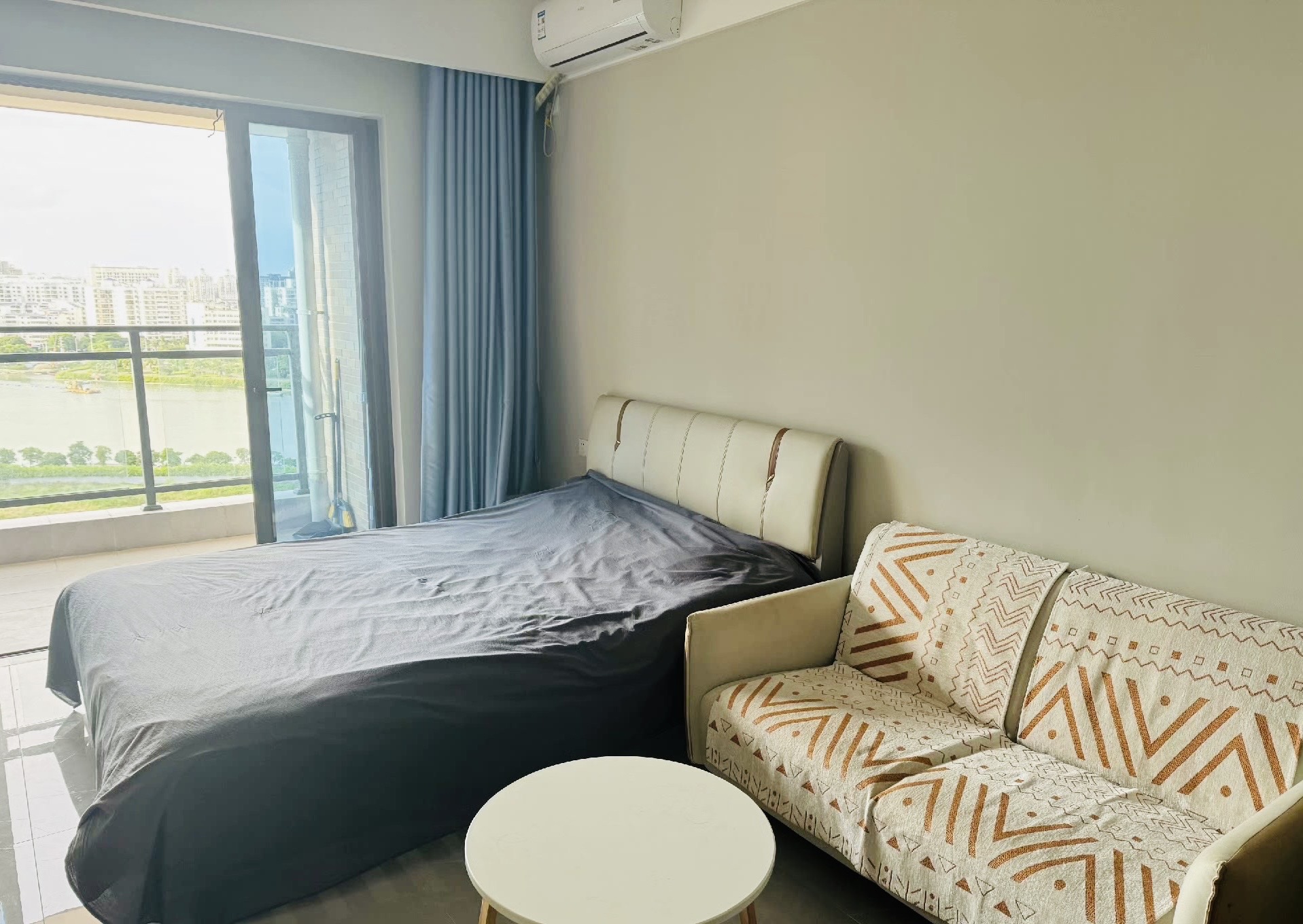 海湾花园 1室0厅1卫 2000.0元/月 海湾花园 1室0厅1卫 2000.0元/月室内图