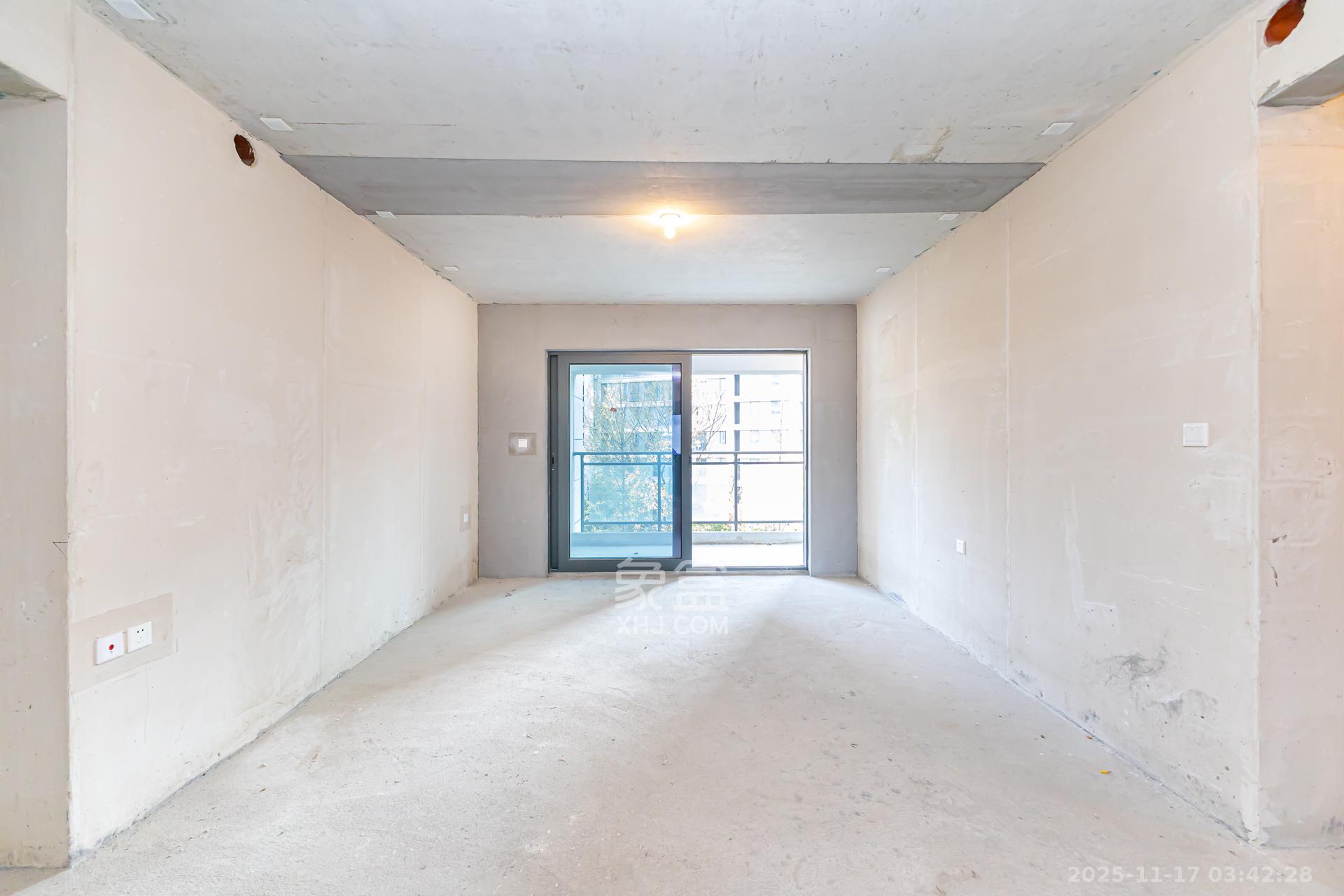 新城观山印  4室2厅2卫    110.0万