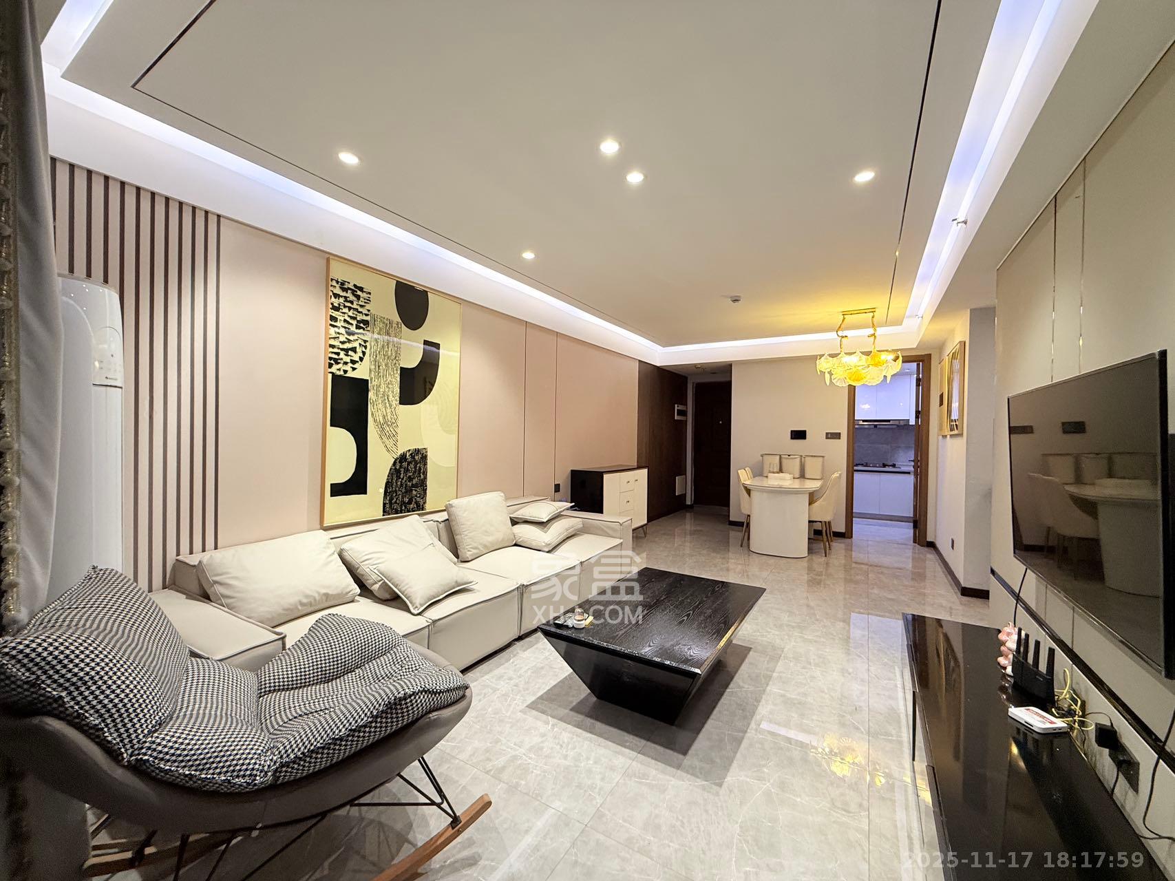 卓越中寰  3室2厅2卫    4600.0元/月