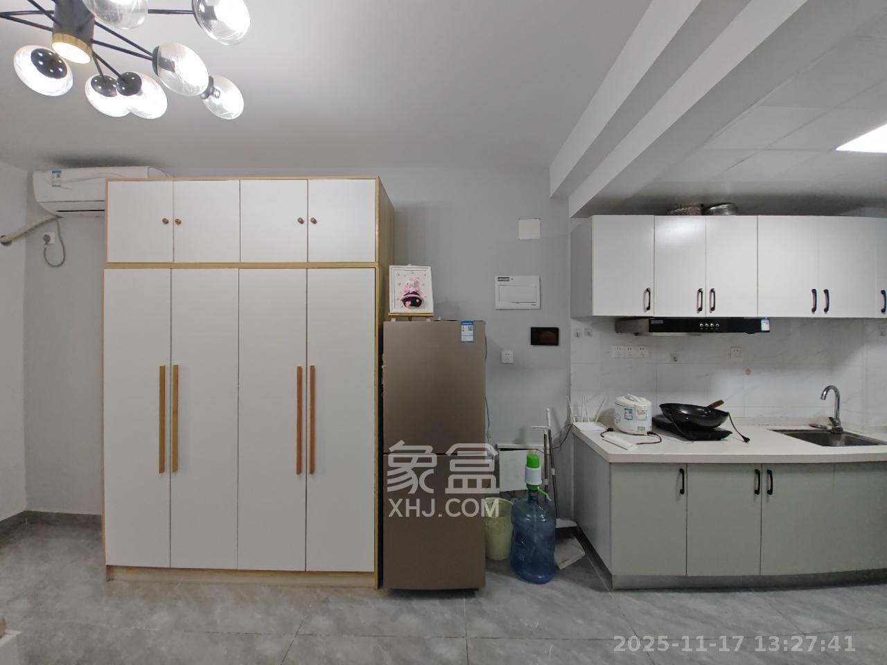 中海珑悦府  1室0厅0卫    1200.0元/月室内图