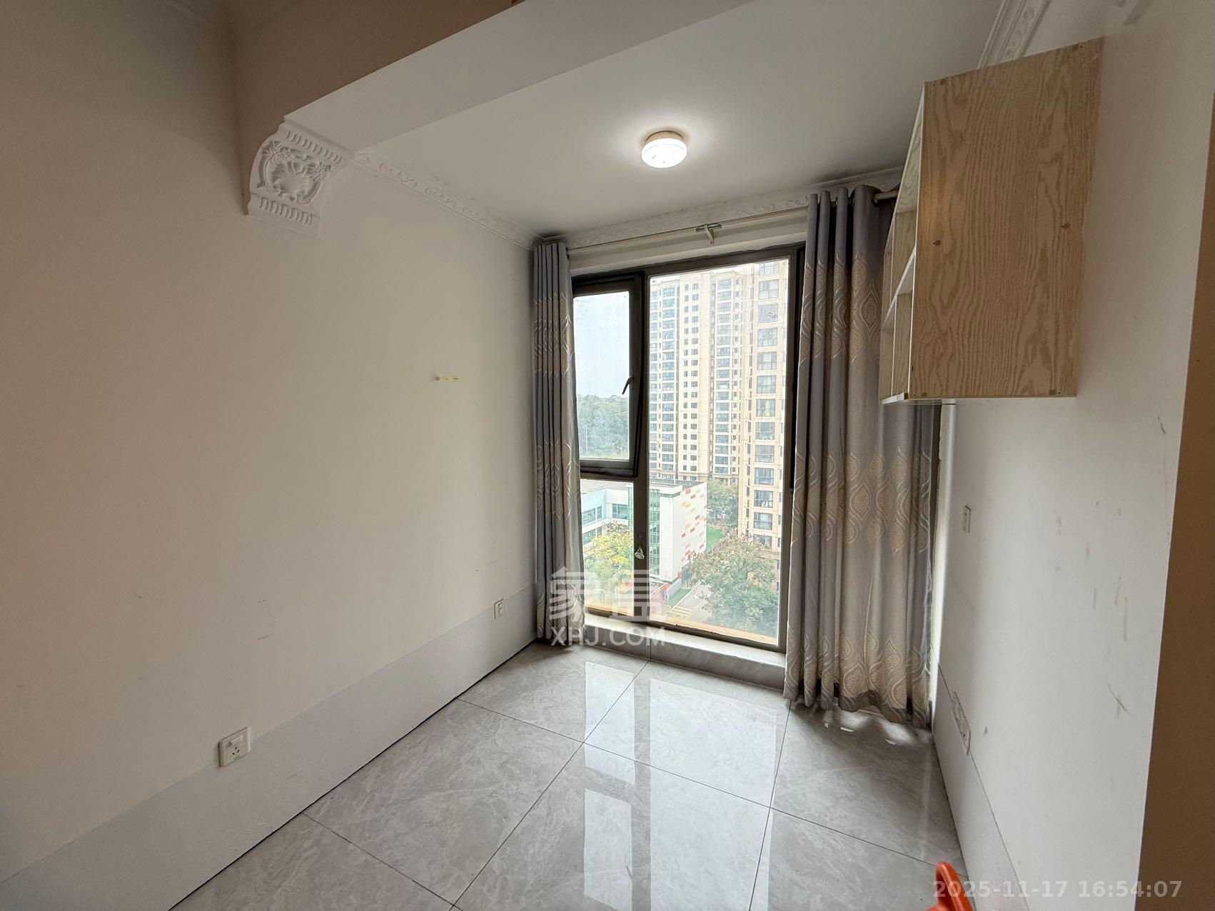 怡海星城 2室2厅1卫 1500.0元/月 怡海星城 2室2厅1卫 1500.0元/月室内图