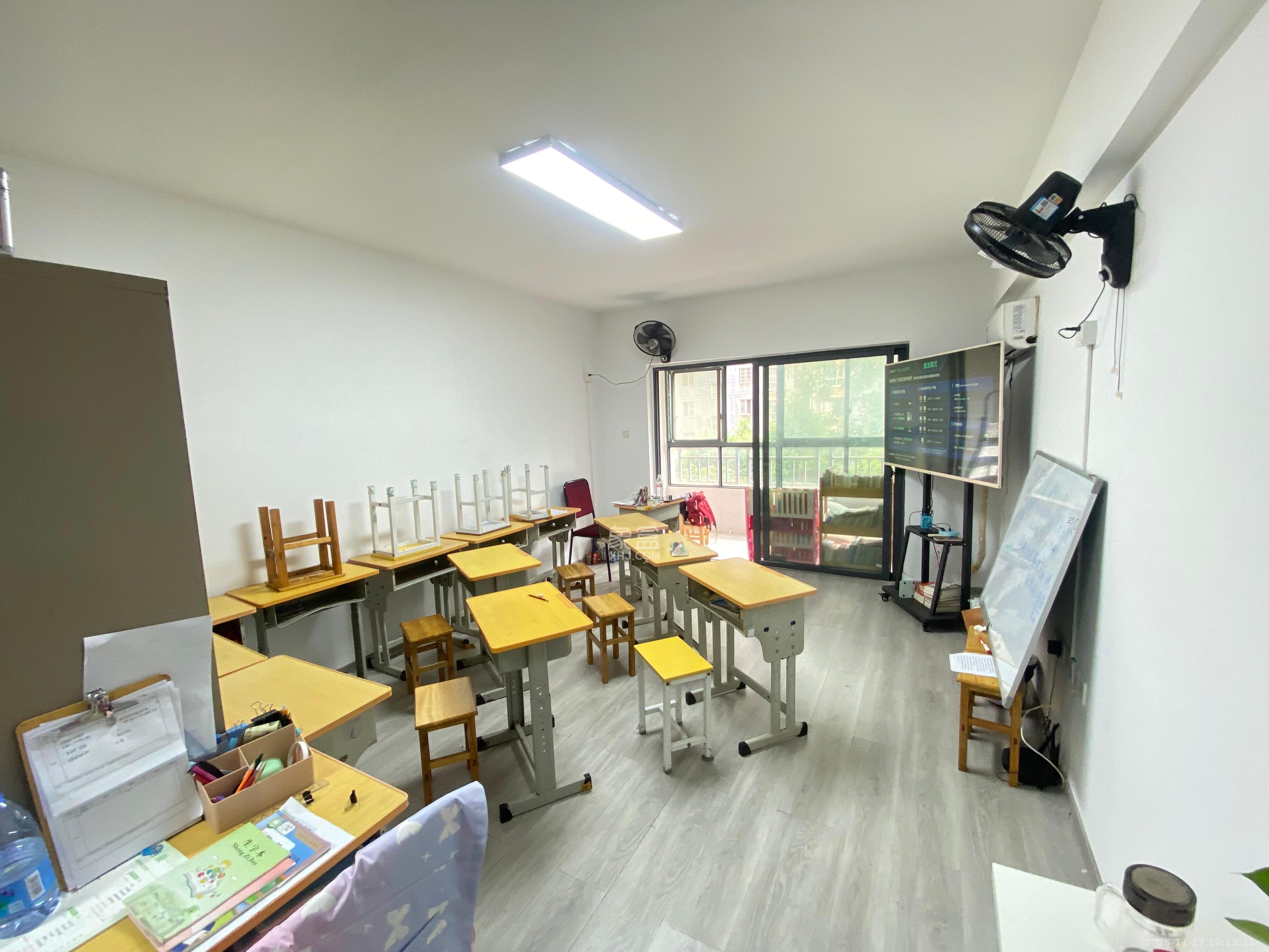 上峰苑(兰亭玥岛) 2室1厅1卫 2100.0元/月 上峰苑(兰亭玥岛) 2室1厅1卫 2100.0元/月室内图