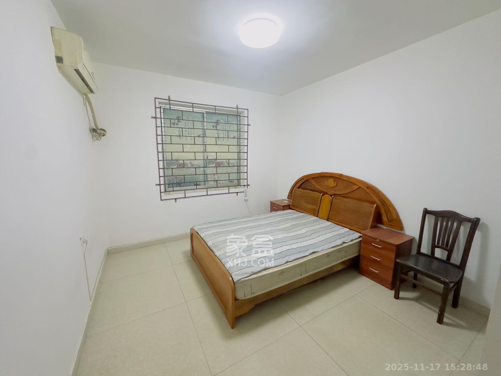 中南汽车世界 2室1厅1卫 1200.0元/月 中南汽车世界 2室1厅1卫 1200.0元/月室内图