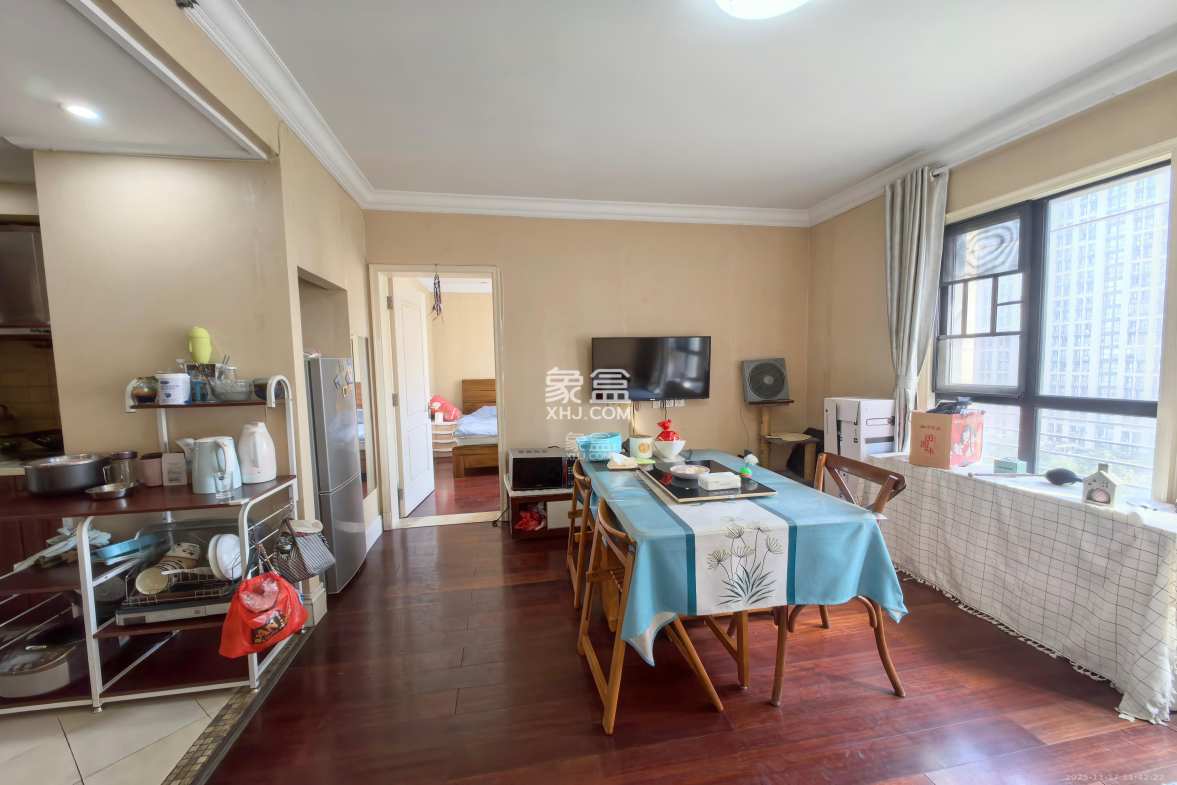 郡原广场 1室1厅1卫 2000.0元/月 郡原广场 1室1厅1卫 2000.0元/月室内图