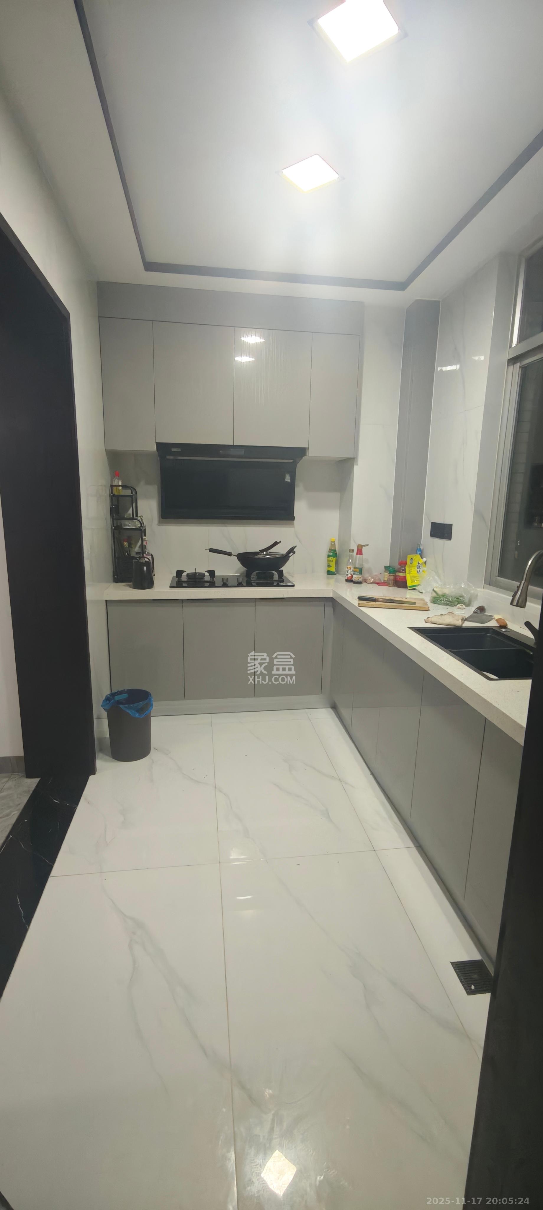 德泽苑 4室2厅2卫 3800.0元/月 德泽苑 4室2厅2卫 3800.0元/月室内图