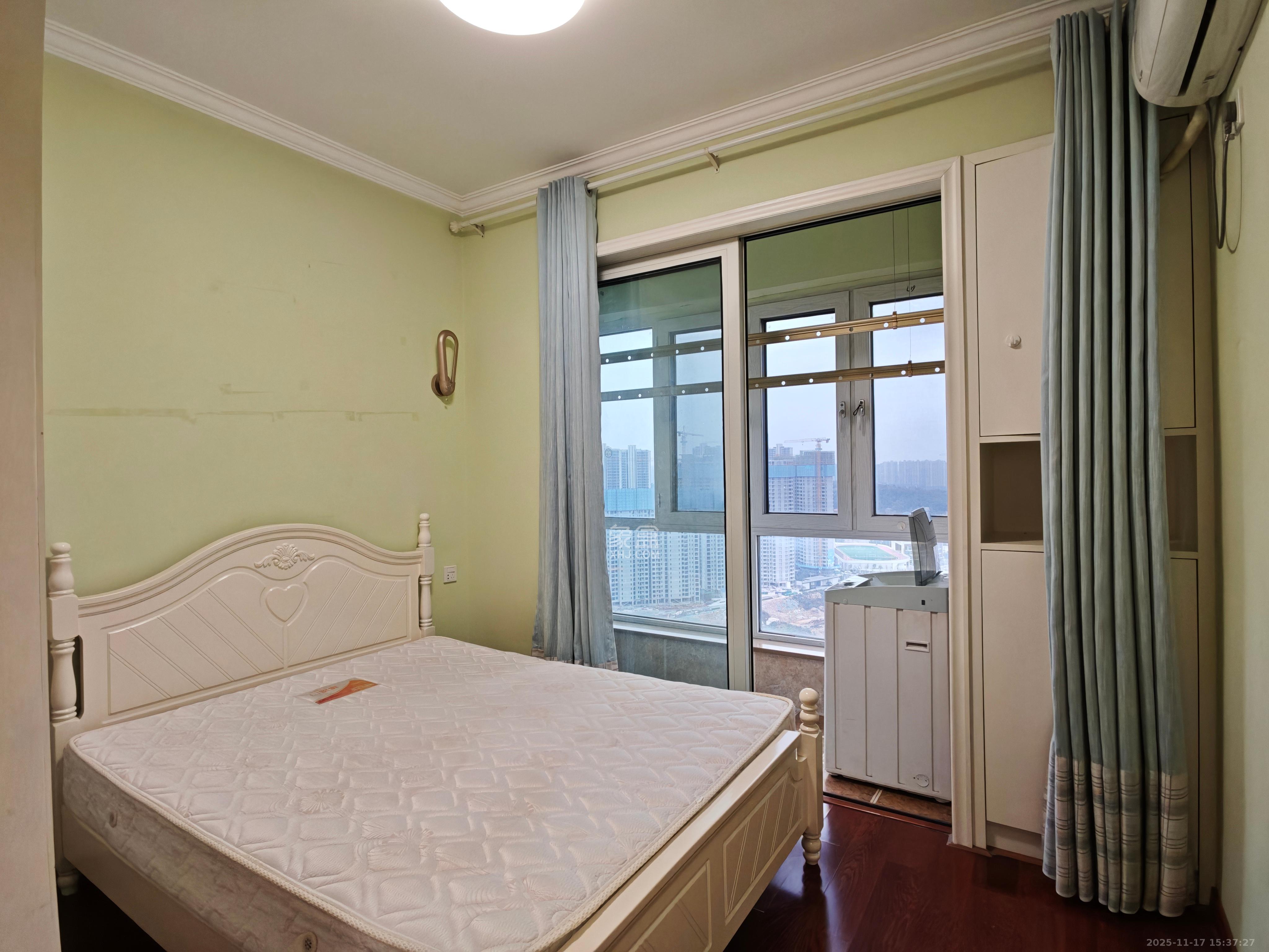 五矿万境水岸三期  2室1厅1卫    1800.0元/月室内图