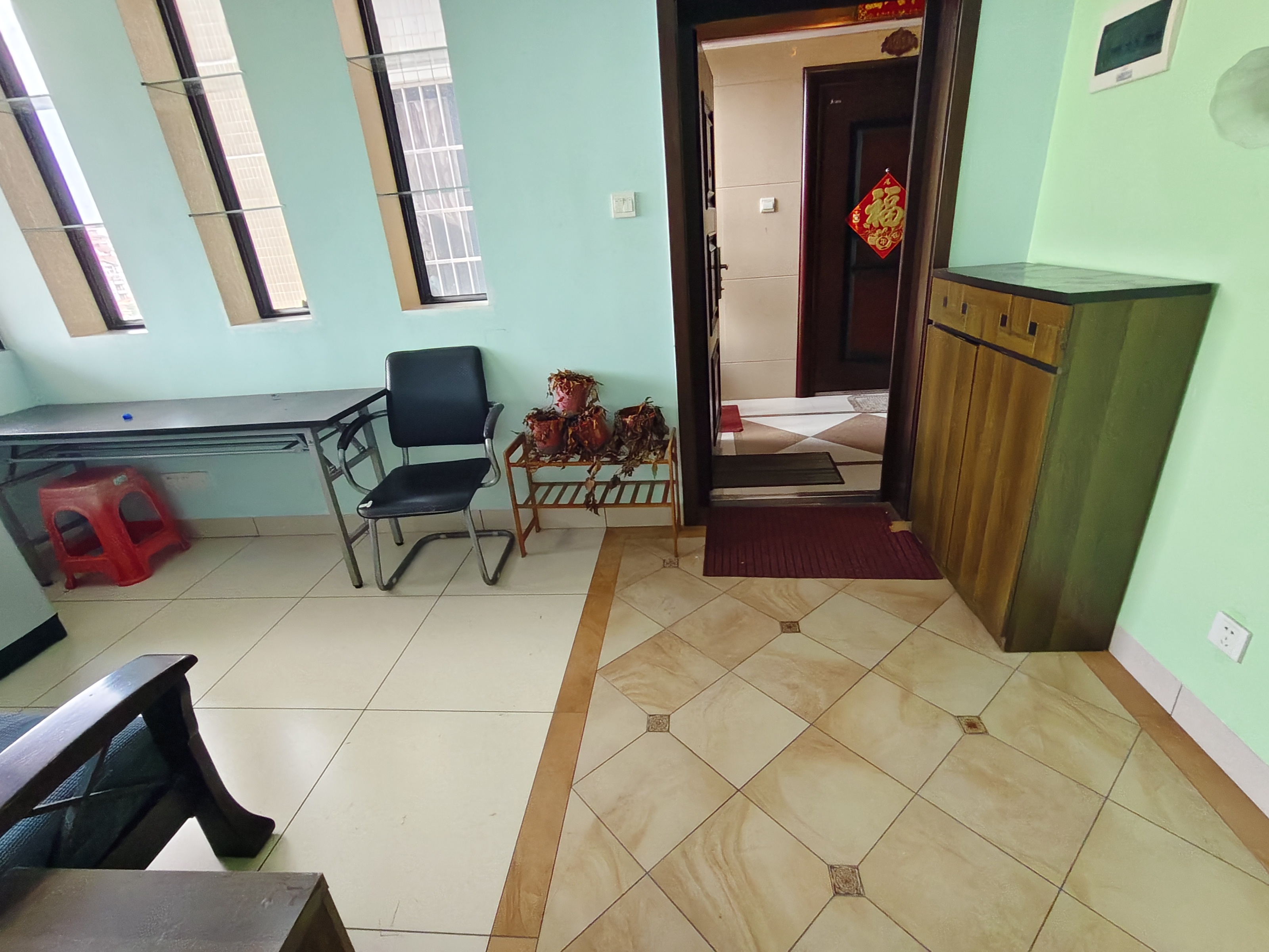 滨江帝景一期 3室2厅2卫 2600.0元/月 滨江帝景一期 3室2厅2卫 2600.0元/月室内图