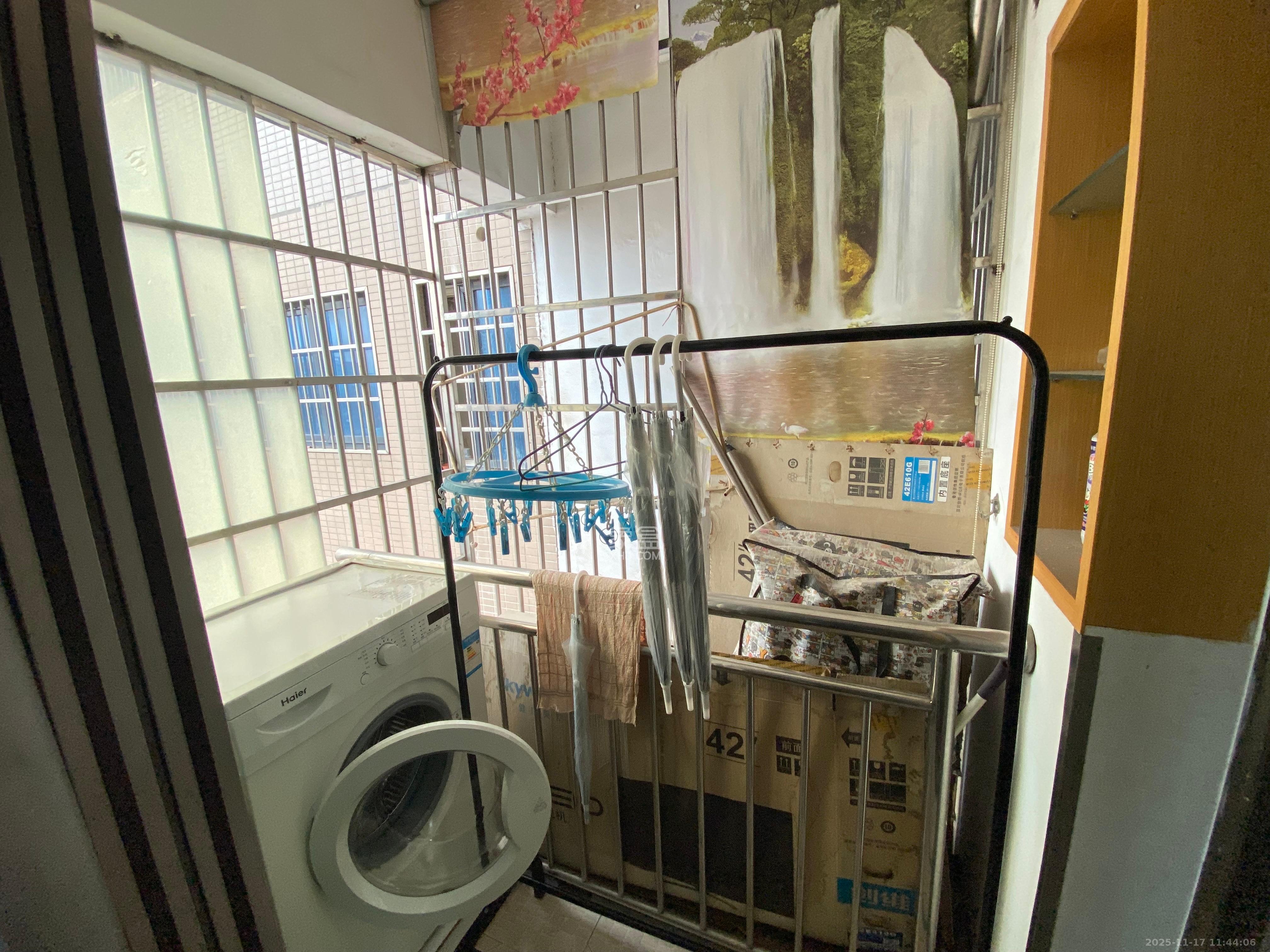 益佳苑 1室1厅1卫 1500.0元/月 益佳苑 1室1厅1卫 1500.0元/月室内图