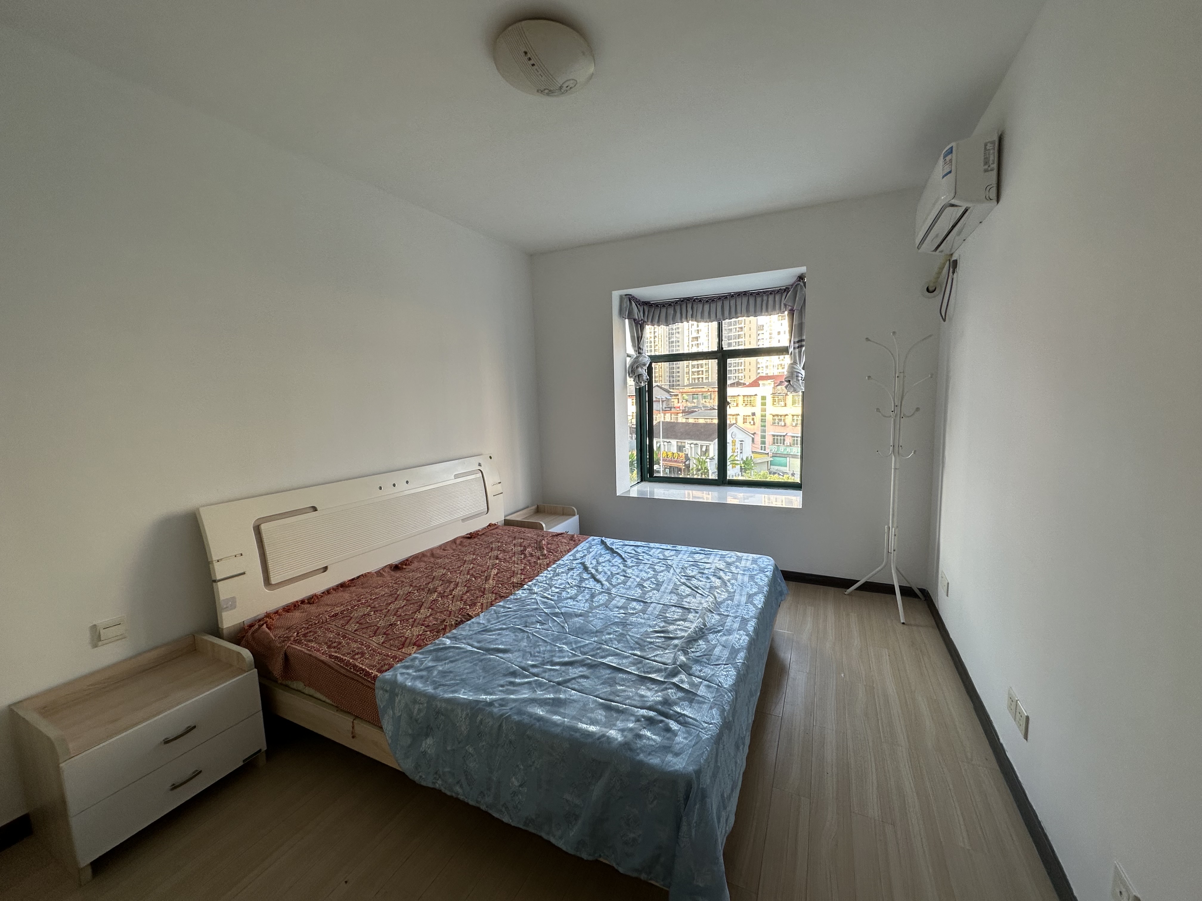 鼎泰逸景园  2室2厅1卫    1300.0元/月室内图