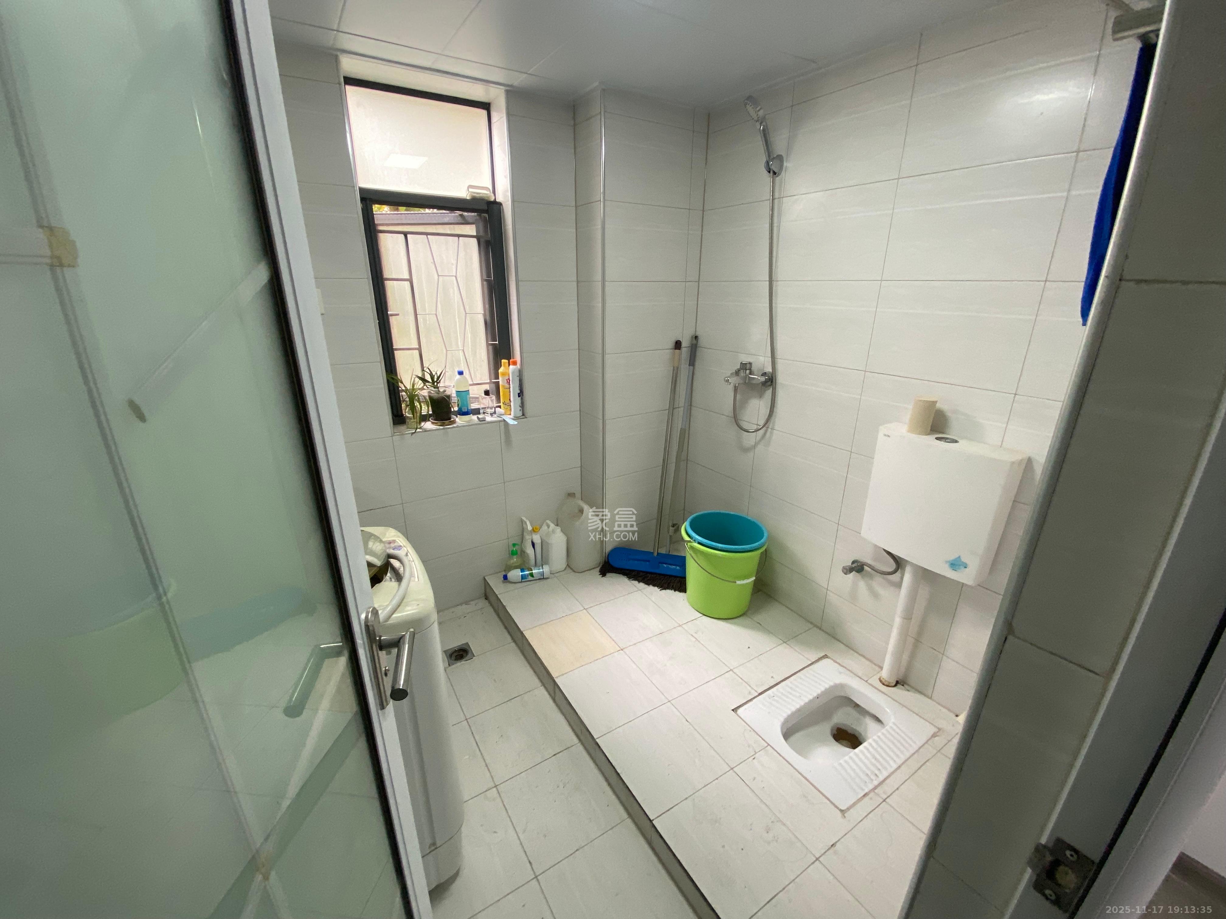 上峰苑(兰亭玥岛) 2室1厅1卫 2100.0元/月 上峰苑(兰亭玥岛) 2室1厅1卫 2100.0元/月室内图