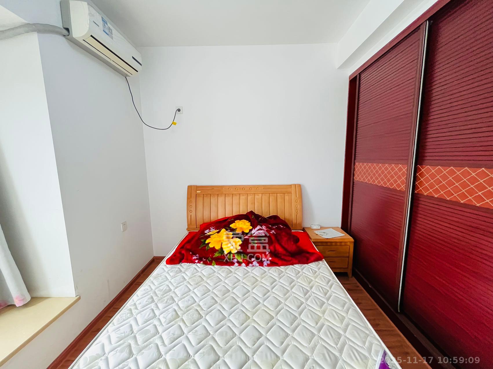 泊爱蓝湾 3室2厅1卫 2700.0元/月 泊爱蓝湾 3室2厅1卫 2700.0元/月室内图