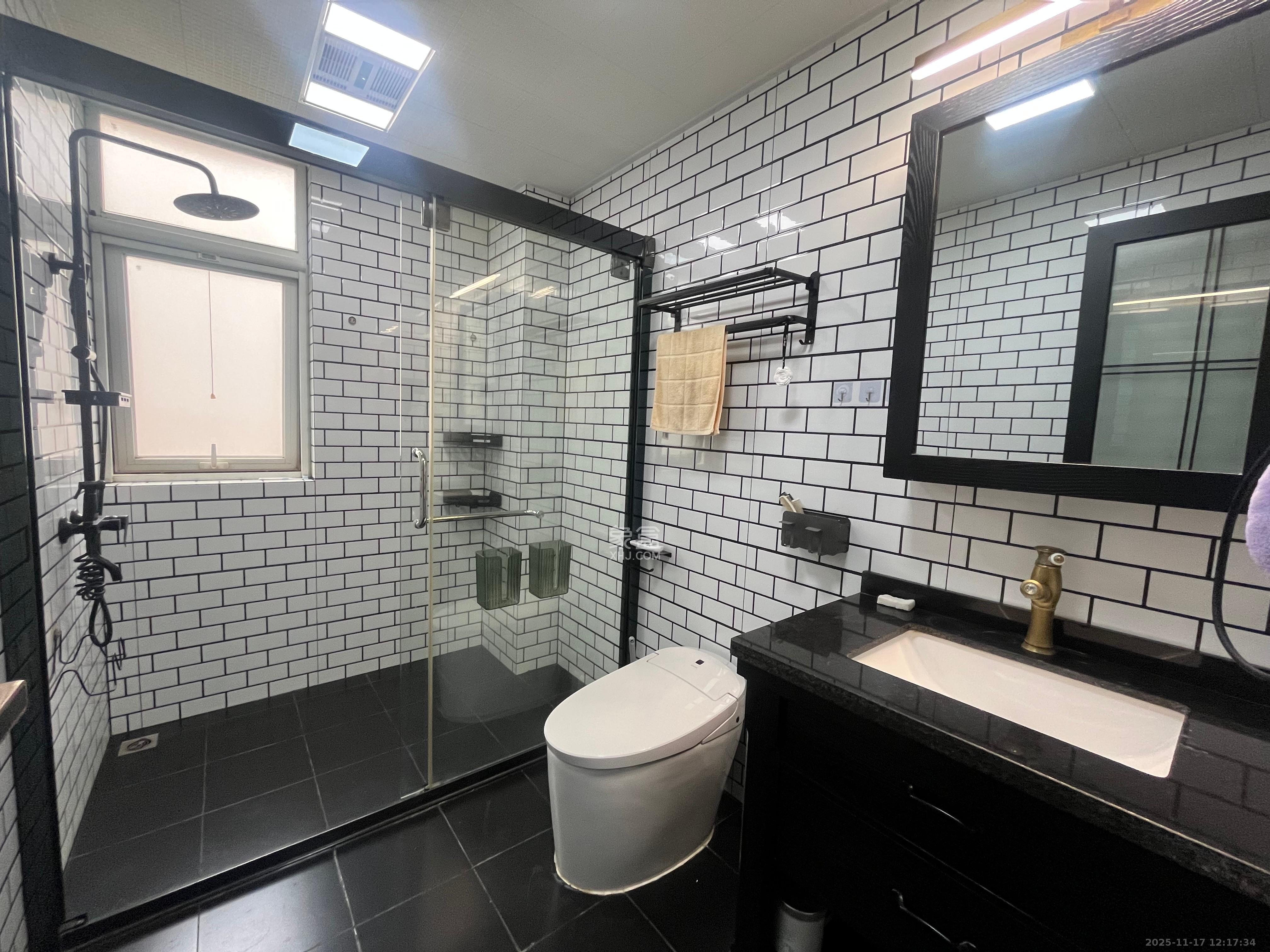 北辰三角洲E4区  4室2厅2卫    3800.0元/月室内图