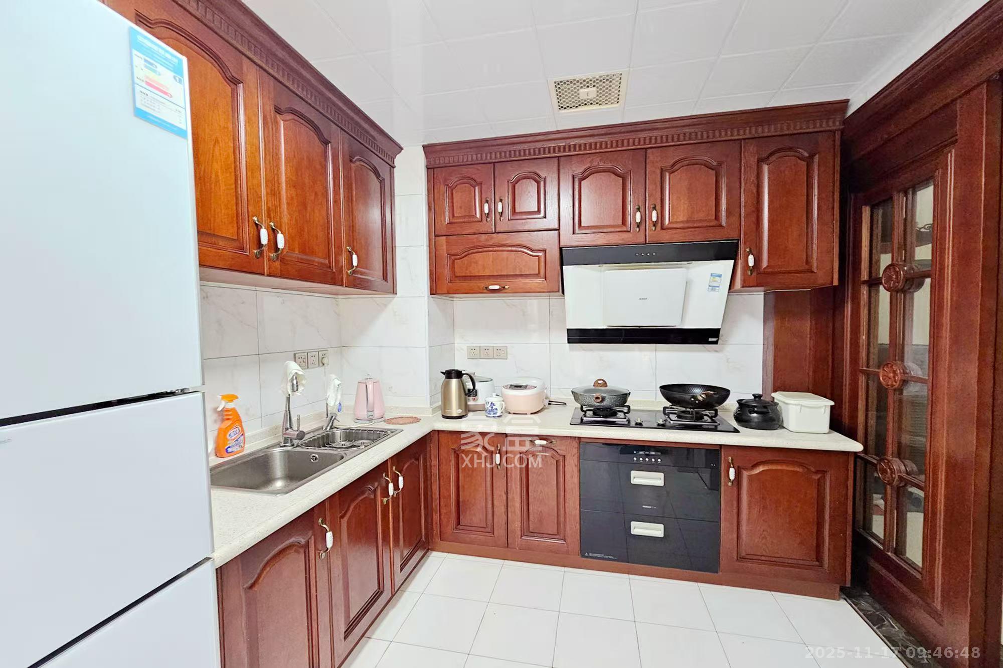 东城港 2室2厅2卫 3200.0元/月 东城港 2室2厅2卫 3200.0元/月室内图