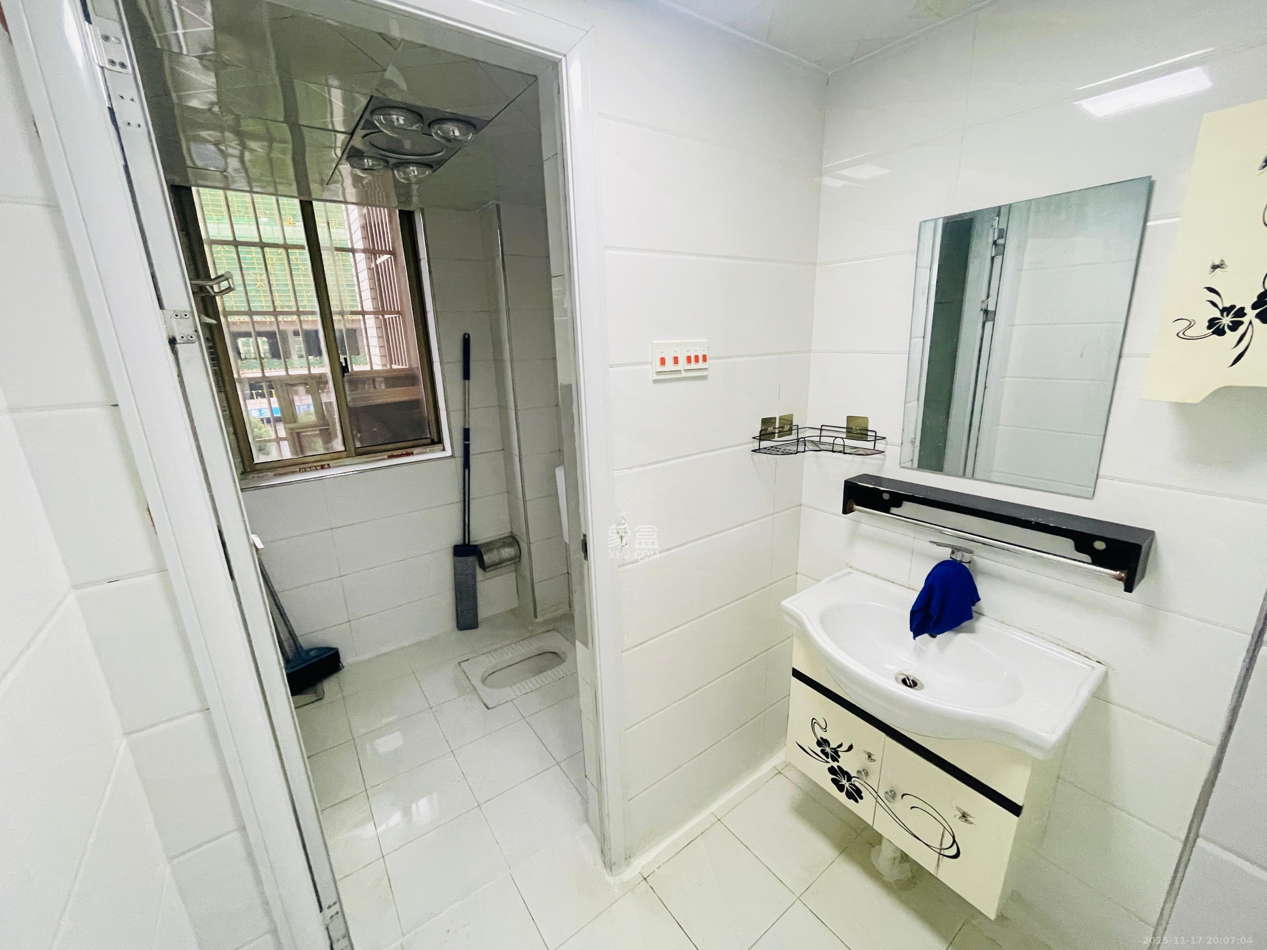 金石蓉园 2室2厅1卫 2000.0元/月 金石蓉园 2室2厅1卫 2000.0元/月室内图