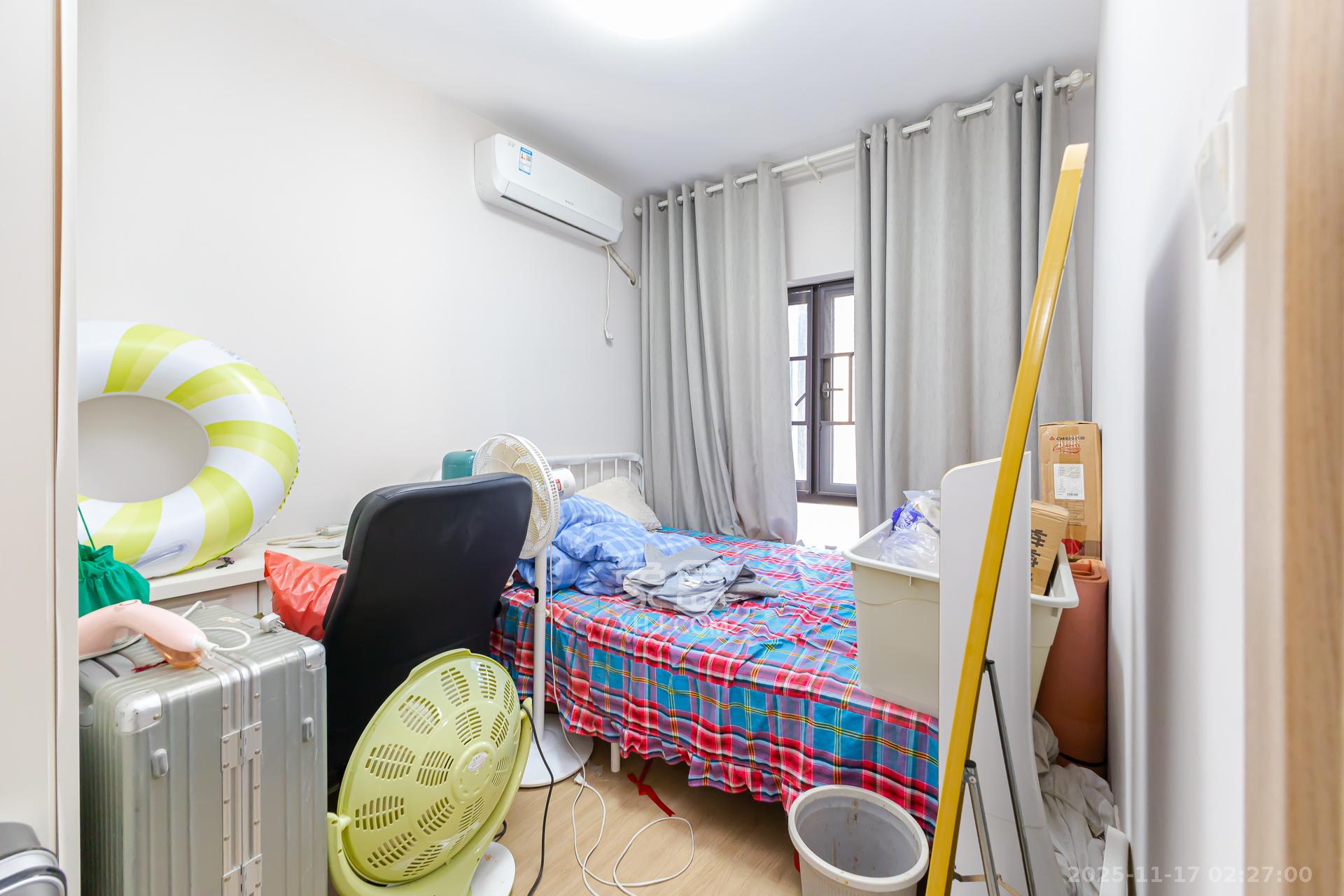 时代倾城三期 2室1厅1卫 63.0万 时代倾城三期 2室1厅1卫 63.0万卧室