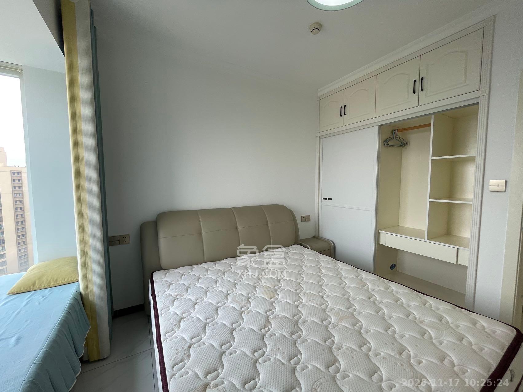 北辰三角洲C2区  3室2厅1卫    4000.0元/月室内图