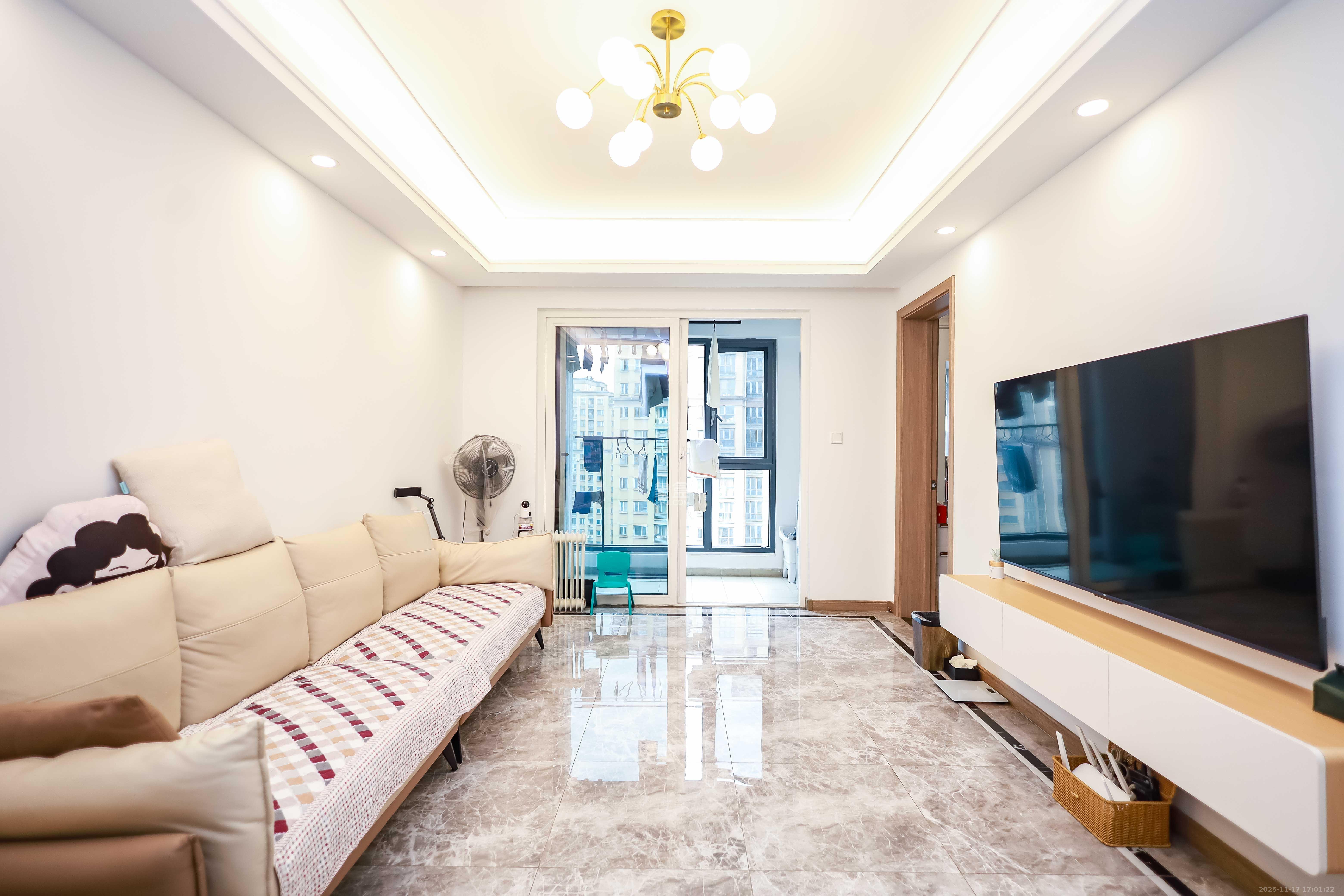 金地中交麓谷香颂(金地中交雅苑) 1室0厅0卫 85.0万 金地中交麓谷香颂(金地中交雅苑) 1室0厅0卫 85.0万客厅