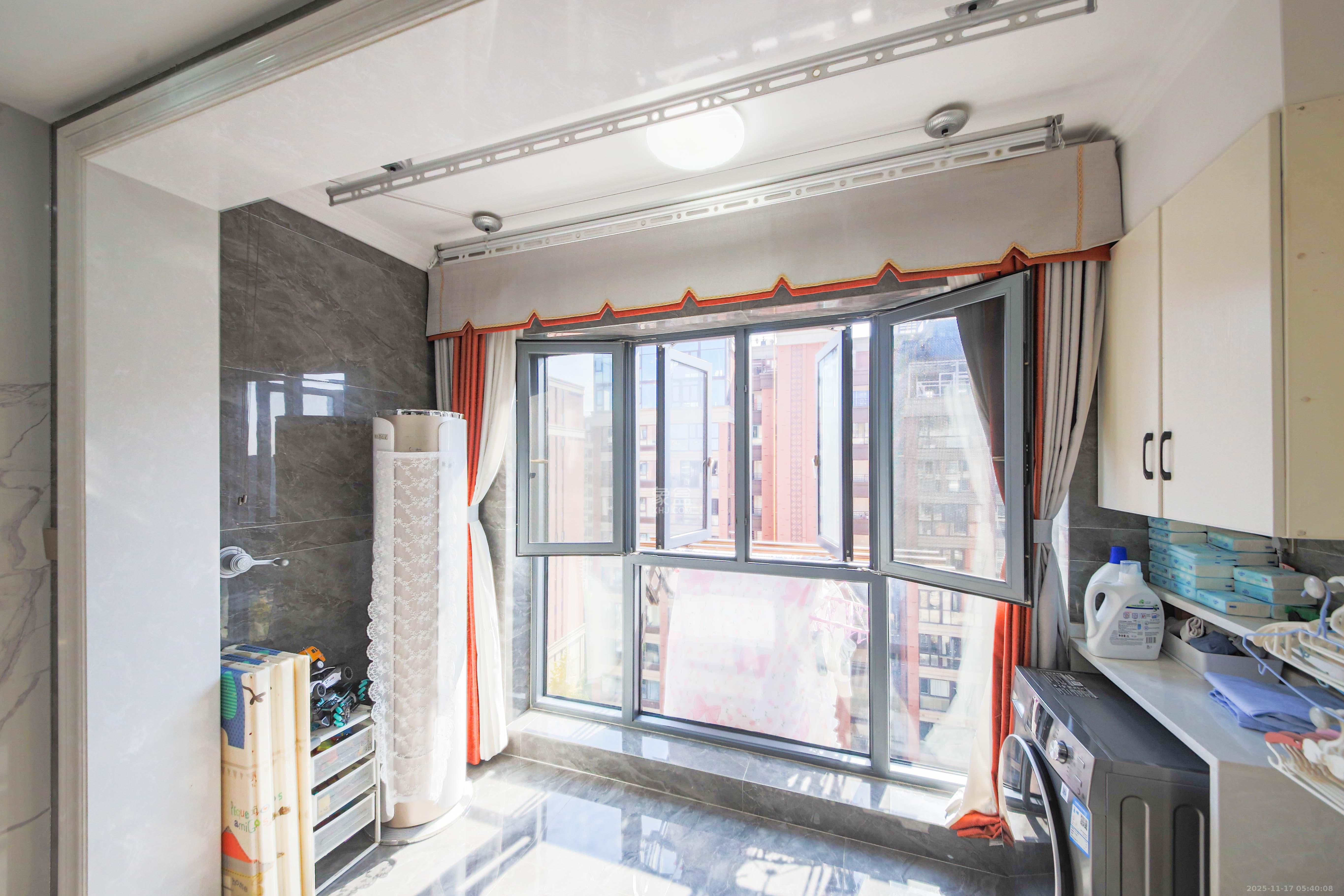 鑫远翡丽郡（鑫远翡丽雅苑）  3室2厅1卫    115.0万阳台