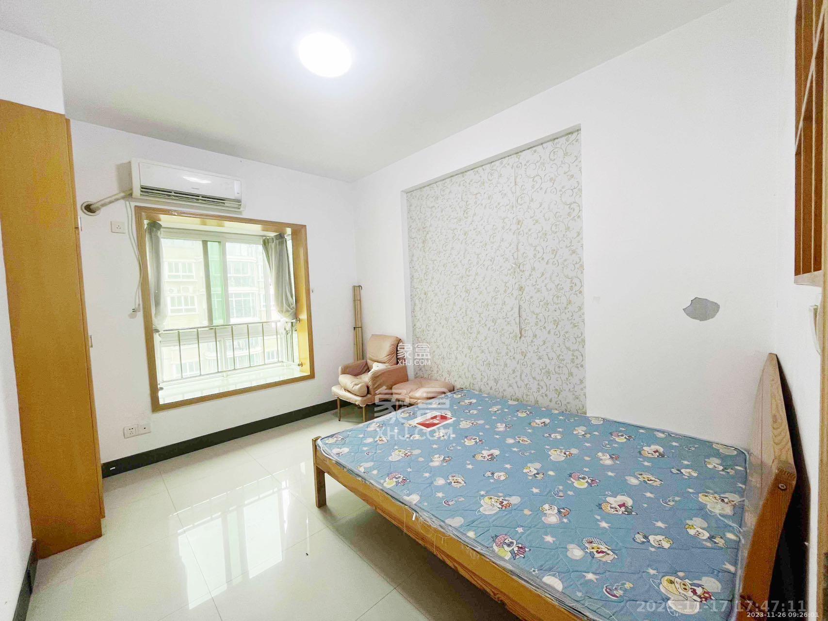 格林星城  3室2厅2卫    2000.0元/月室内图