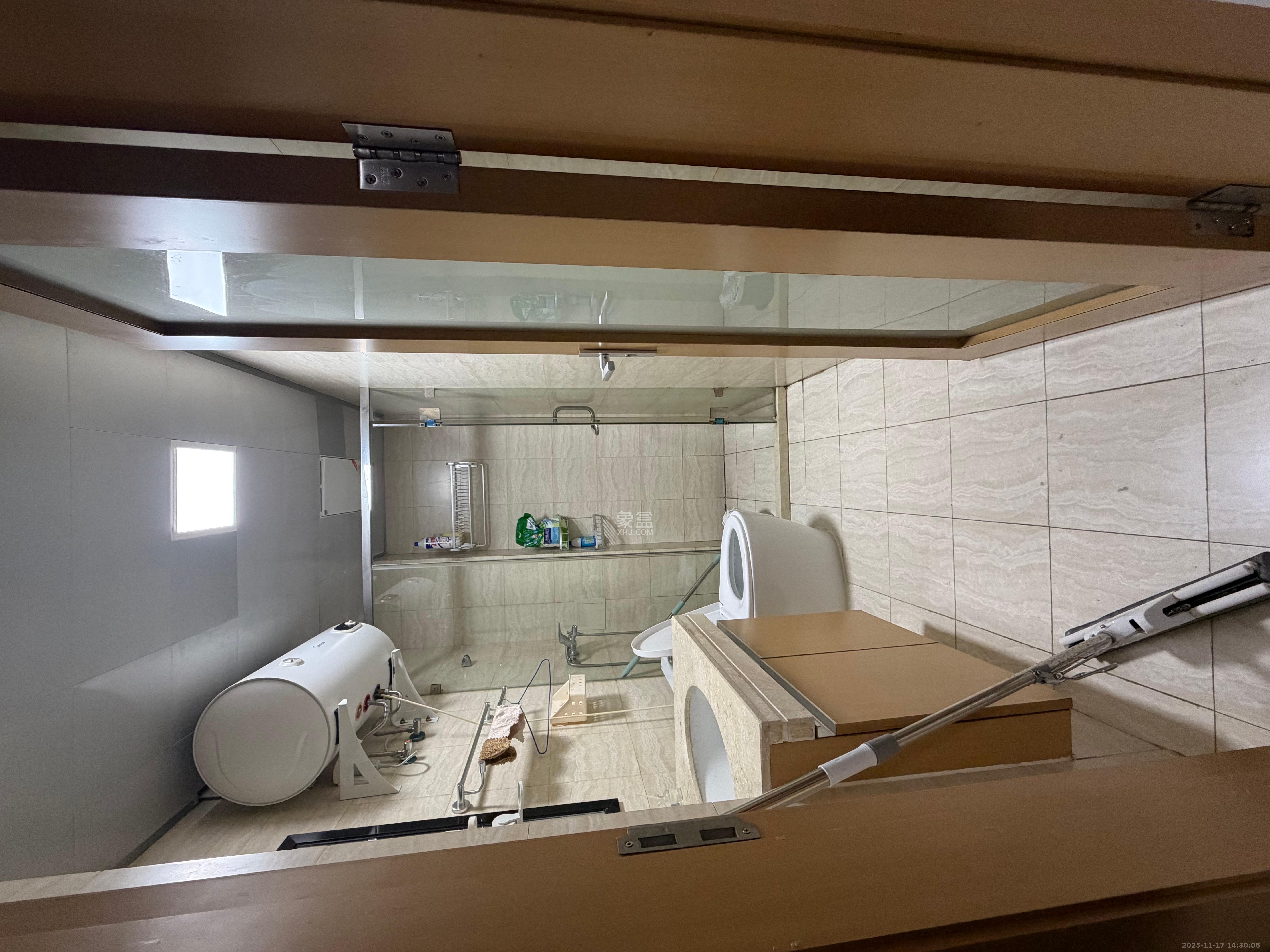 北辰三角洲E3区  1室1厅1卫    1800.0元/月室内图