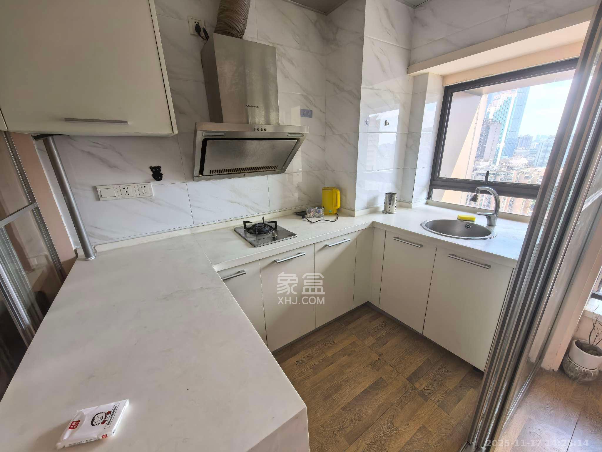 大财门公寓  1室1厅1卫    2000.0元/月室内图