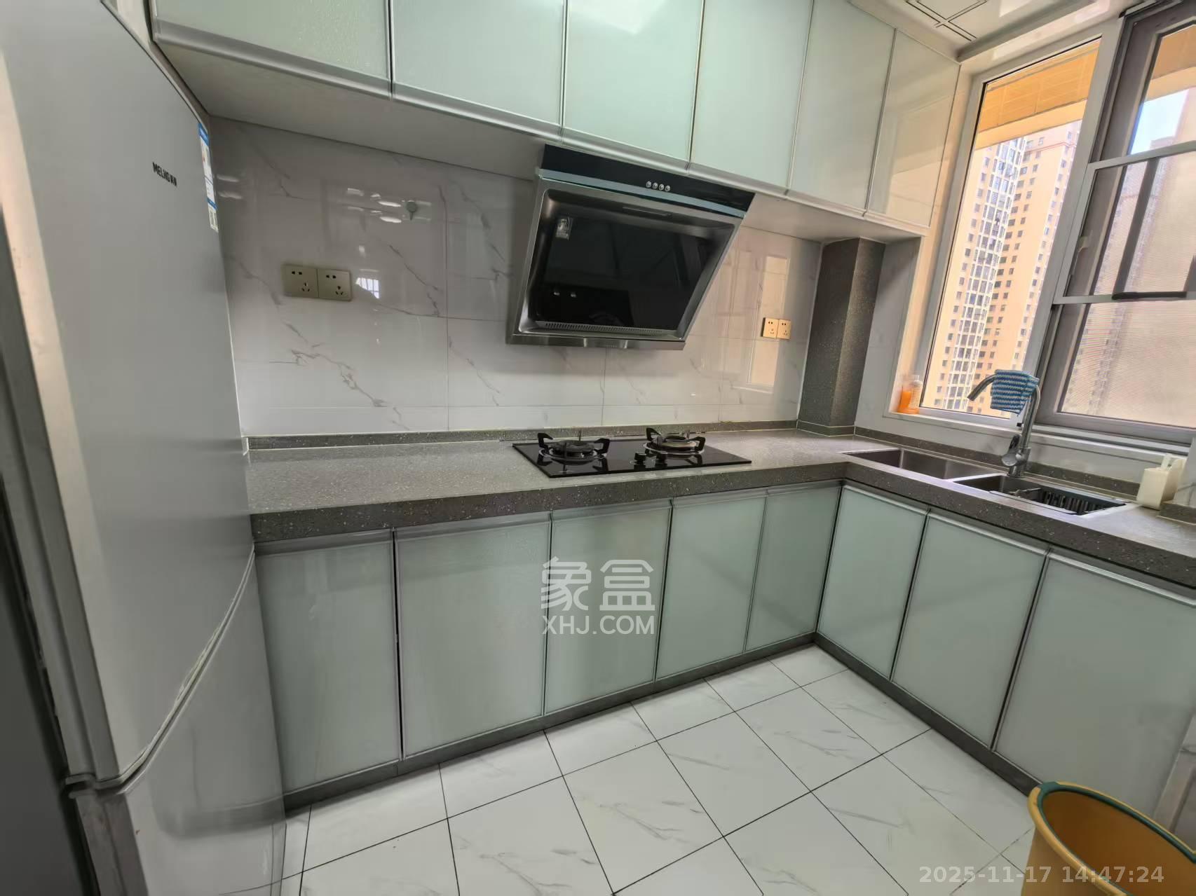 洋湖明园一期  2室1厅1卫    1700.0元/月室内图