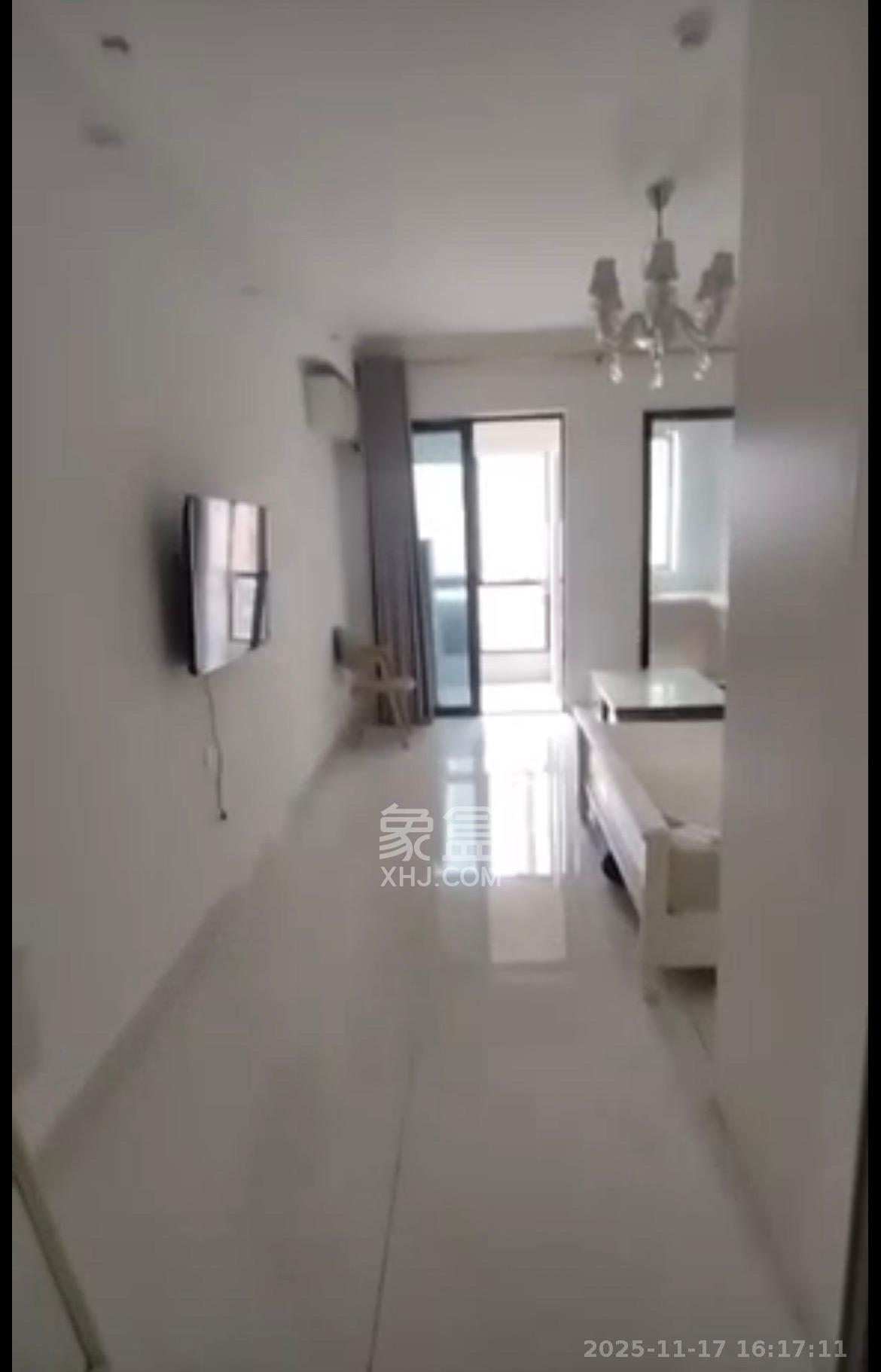 国泰九龙湾  1室1厅1卫    1300.0元/月