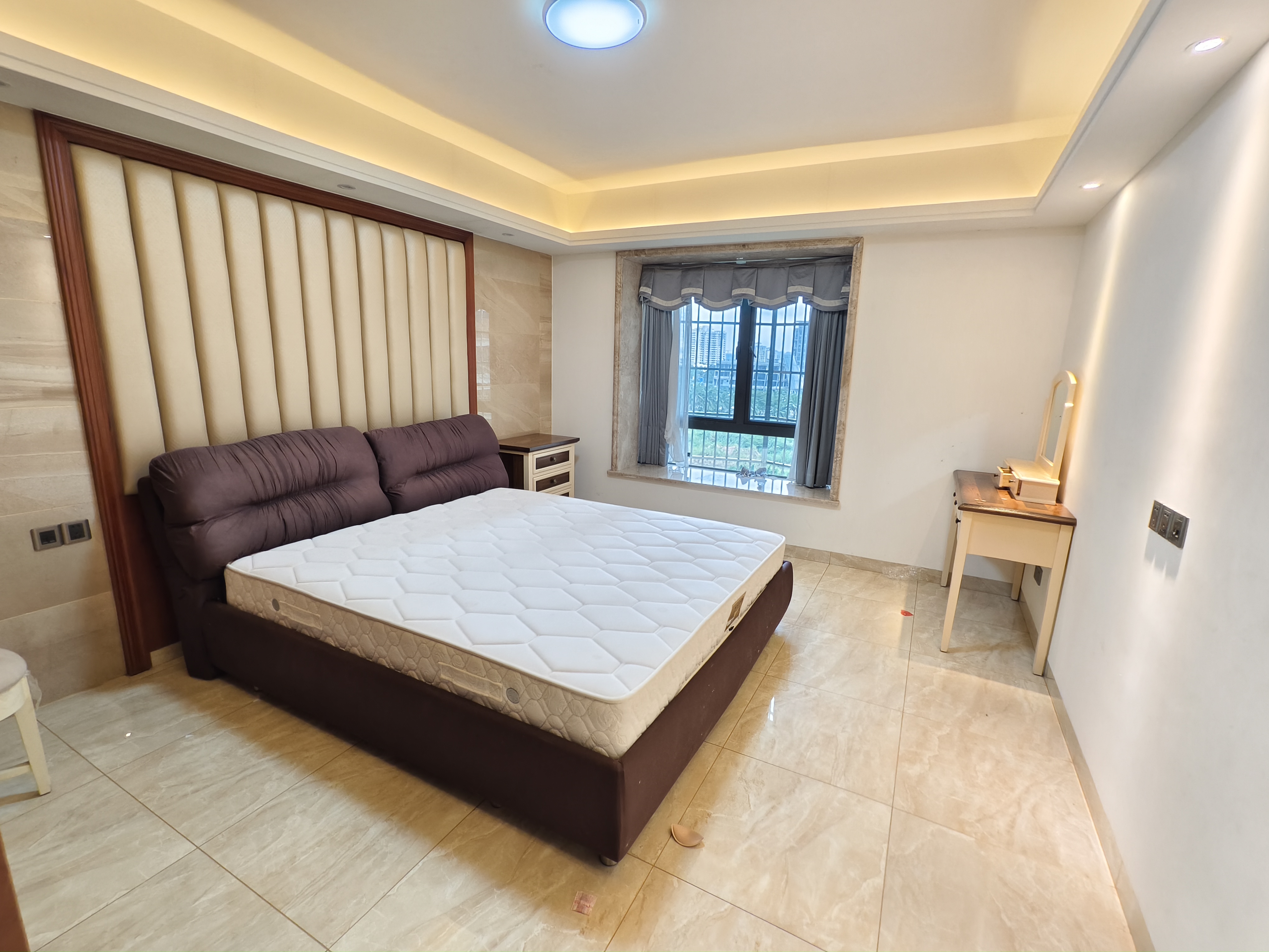 国兴城(C区) 4室2厅2卫 4800.0元/月 国兴城(C区) 4室2厅2卫 4800.0元/月室内图