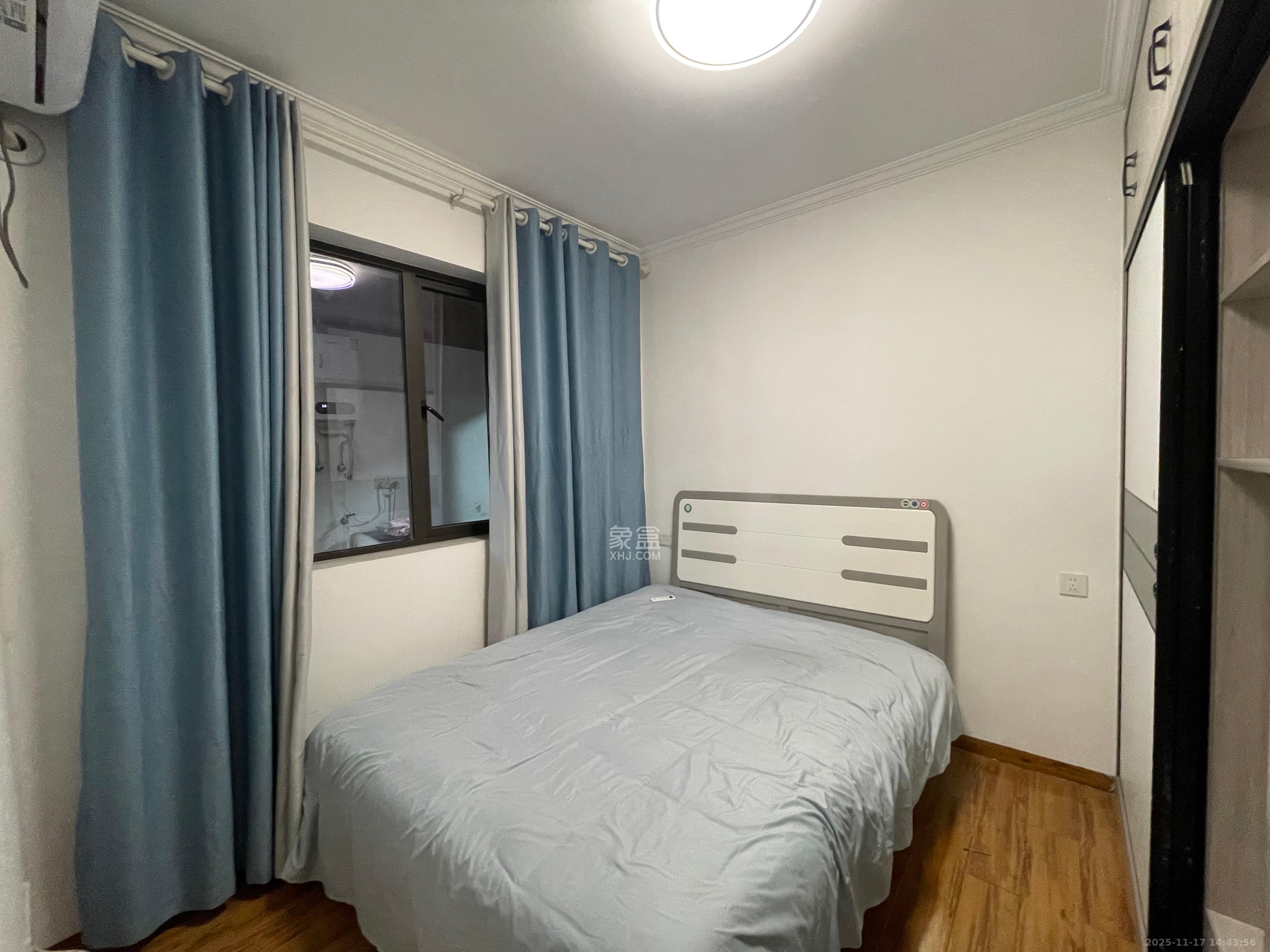 东岸梅园小区  2室2厅1卫    2200.0元/月室内图