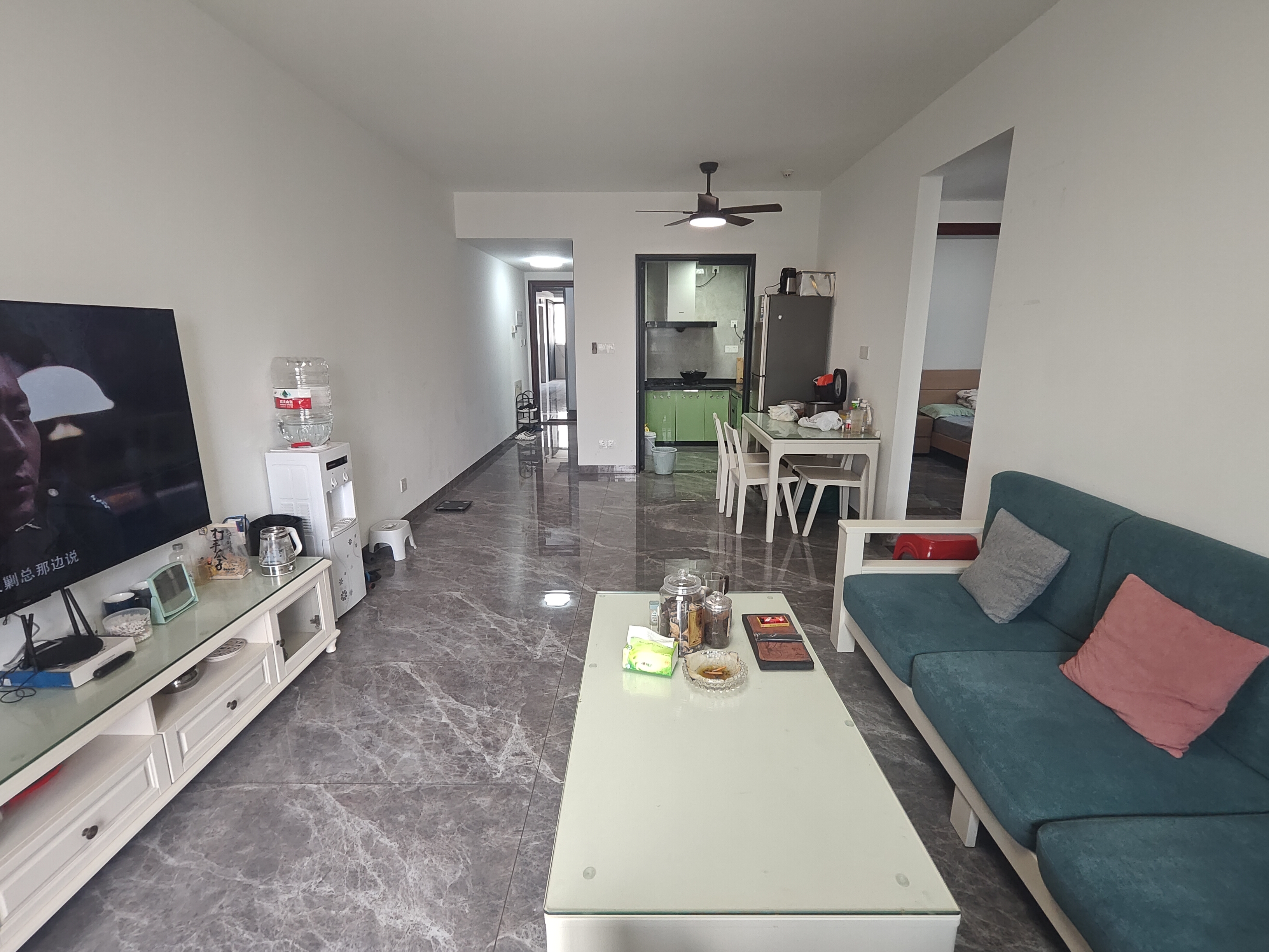 盛达景都三期 3室2厅1卫 3500.0元/月 盛达景都三期 3室2厅1卫 3500.0元/月室内图