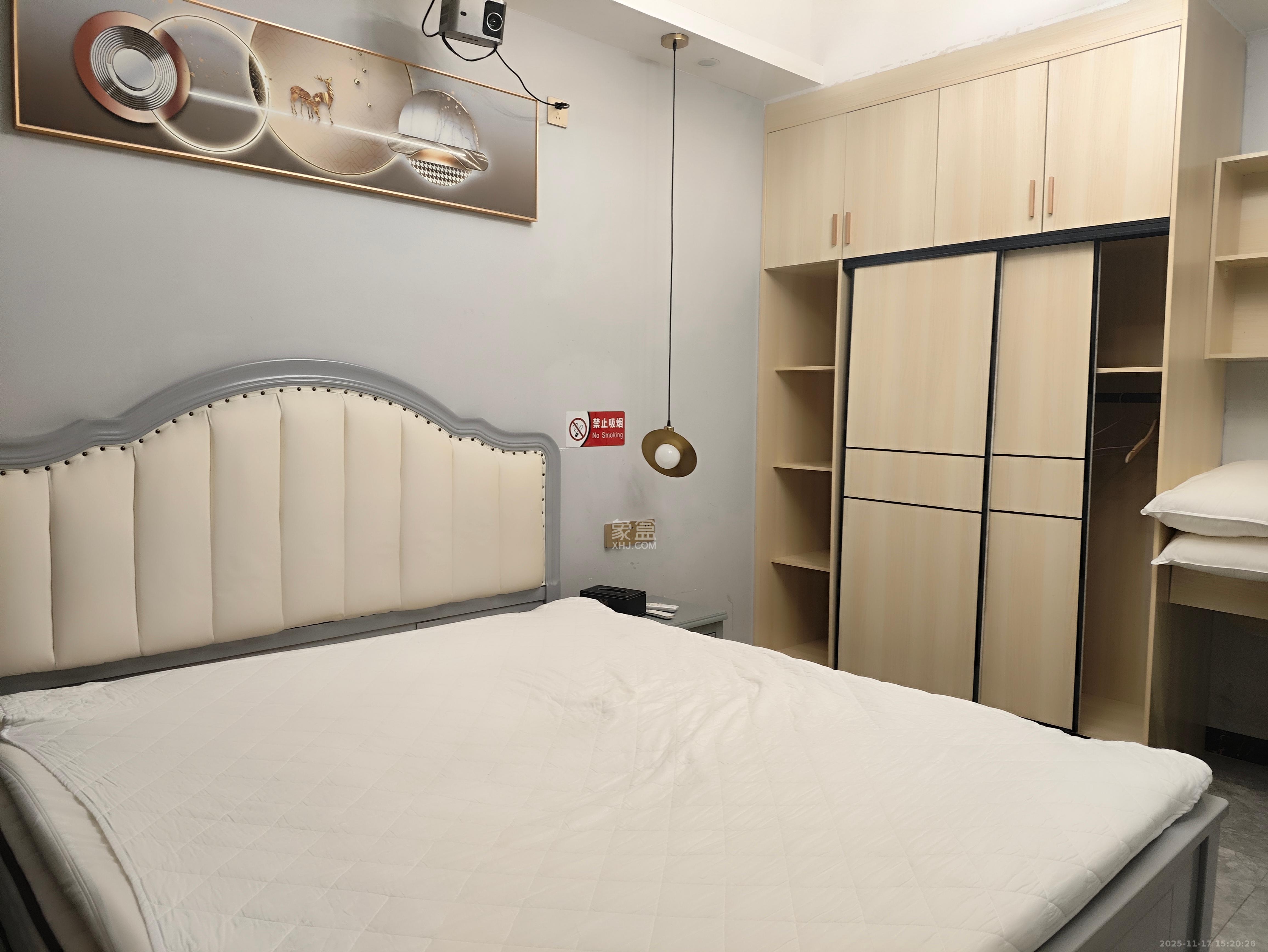 万润时光里  1室0厅1卫    1300.0元/月